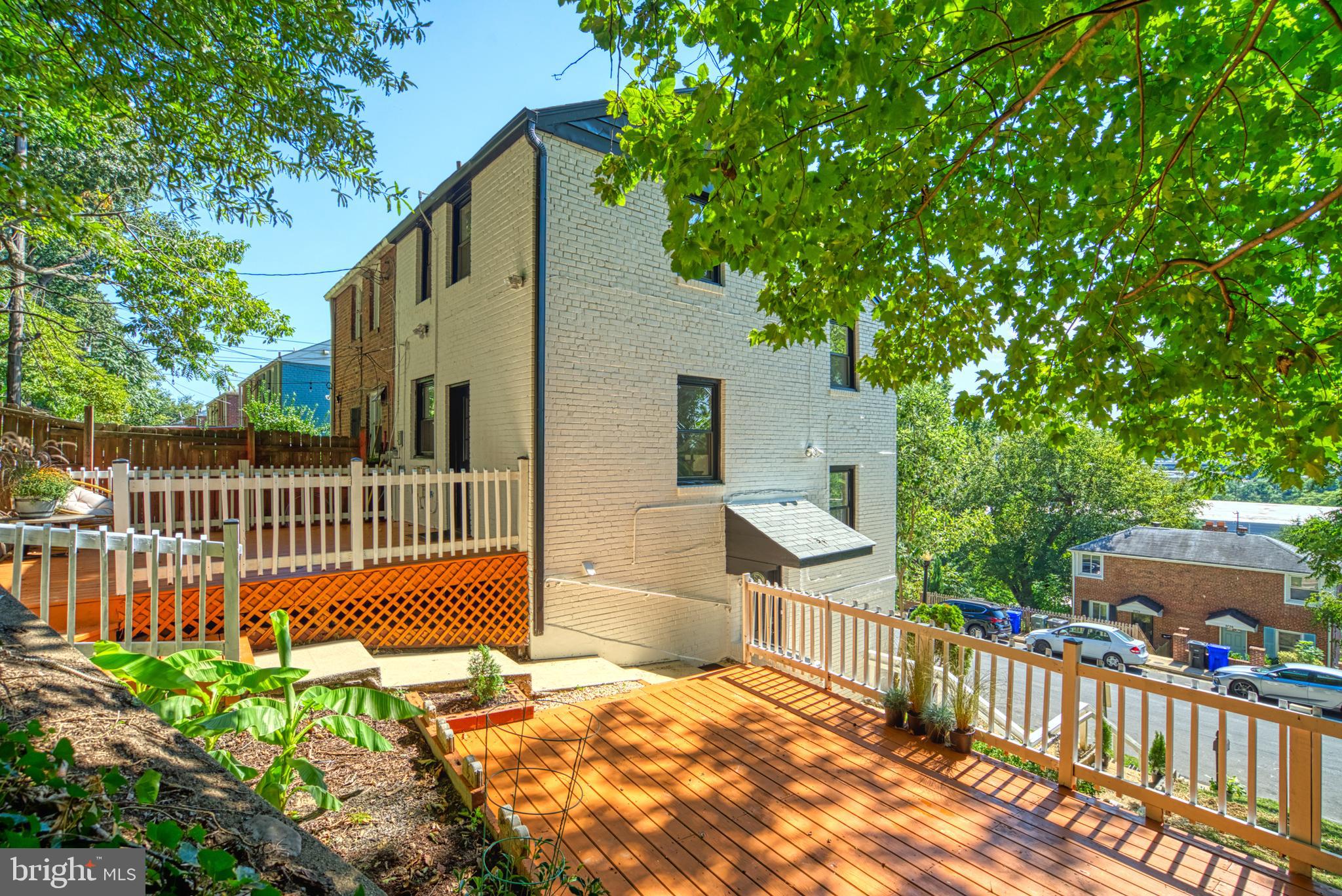 3731 Kemper ROAD