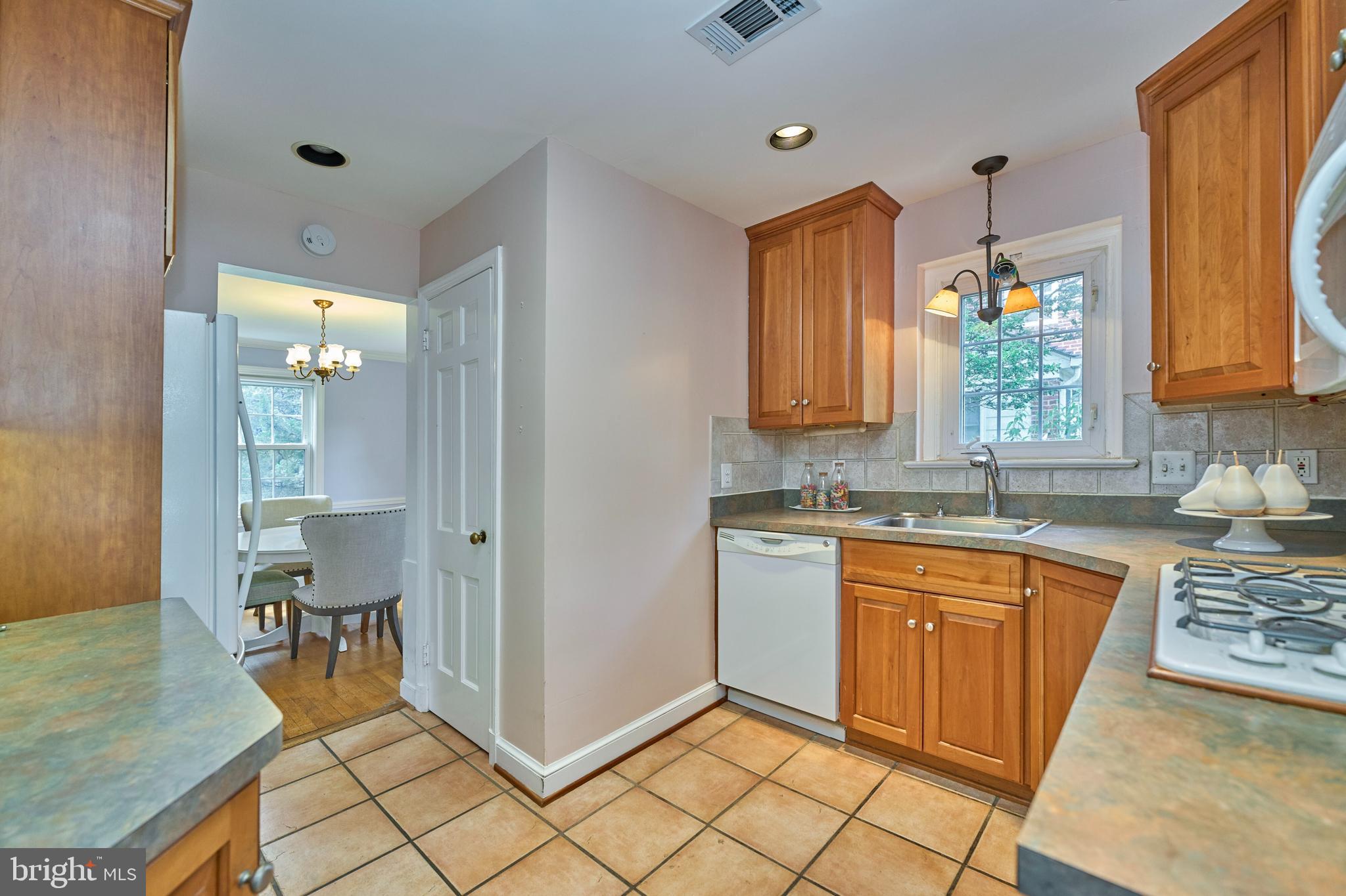 509 N Oxford St