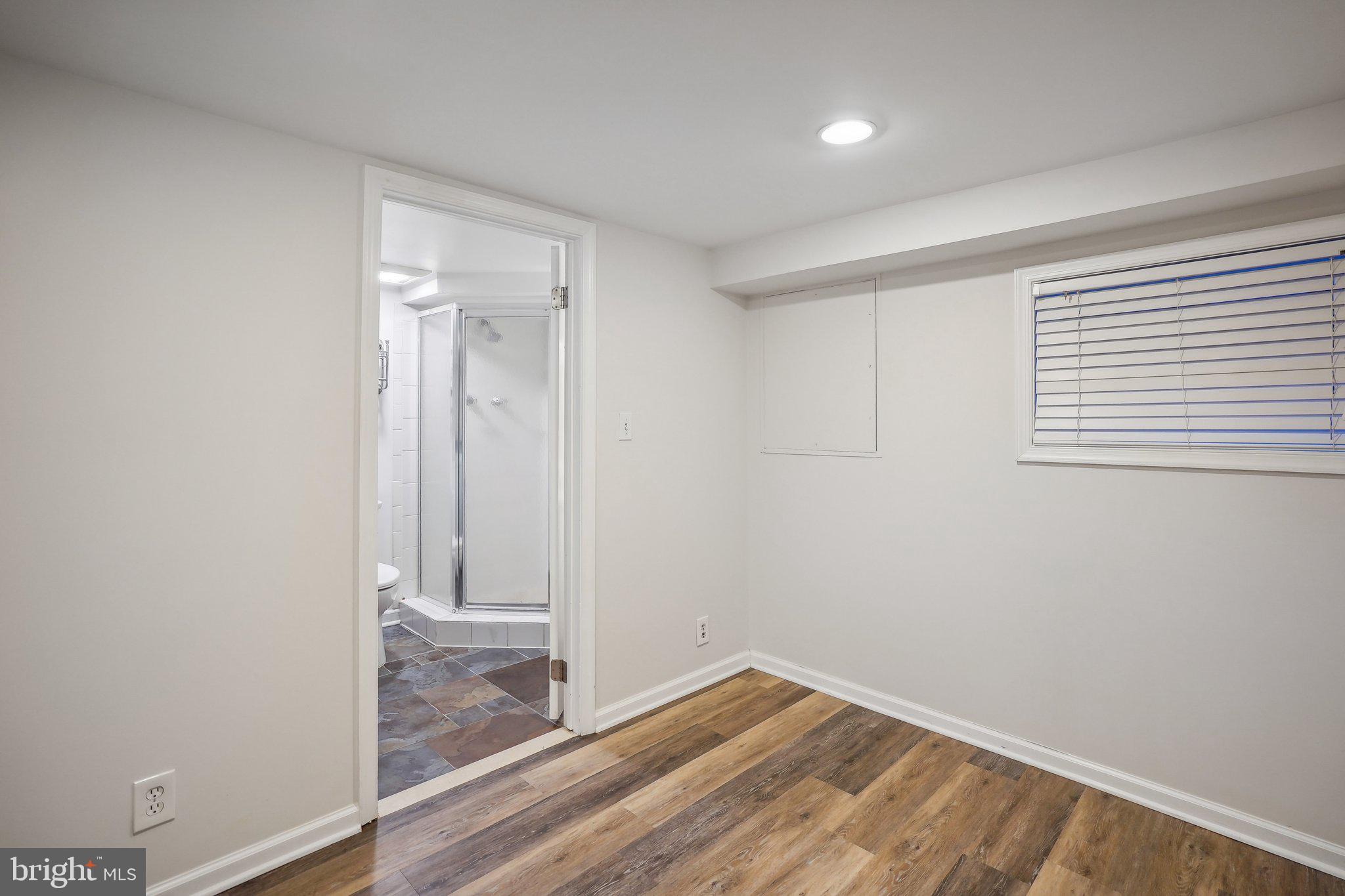 4245 32nd Rd S