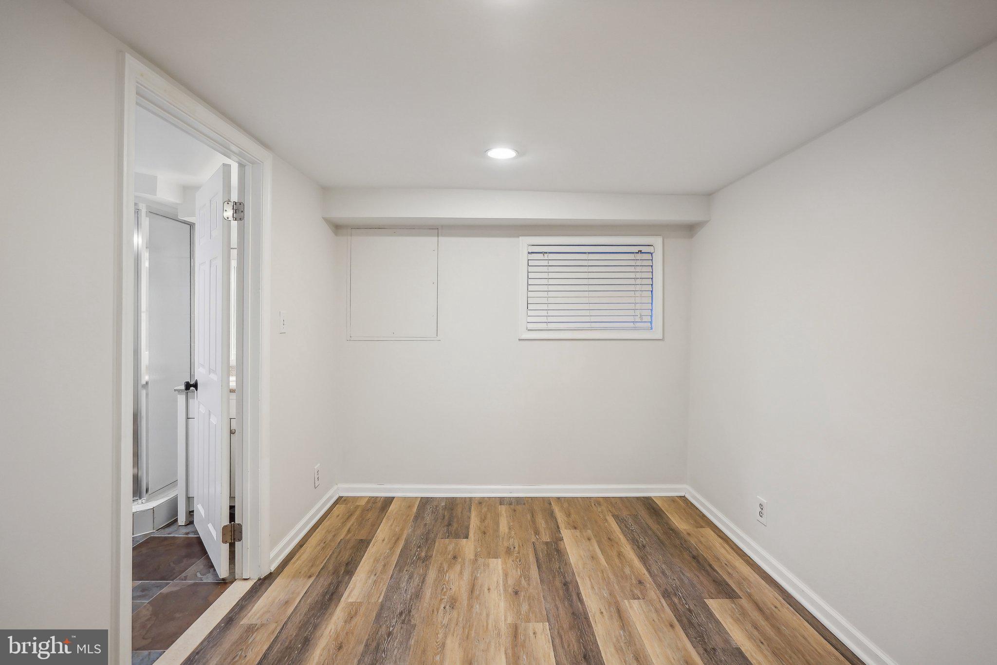 4245 32nd Rd S