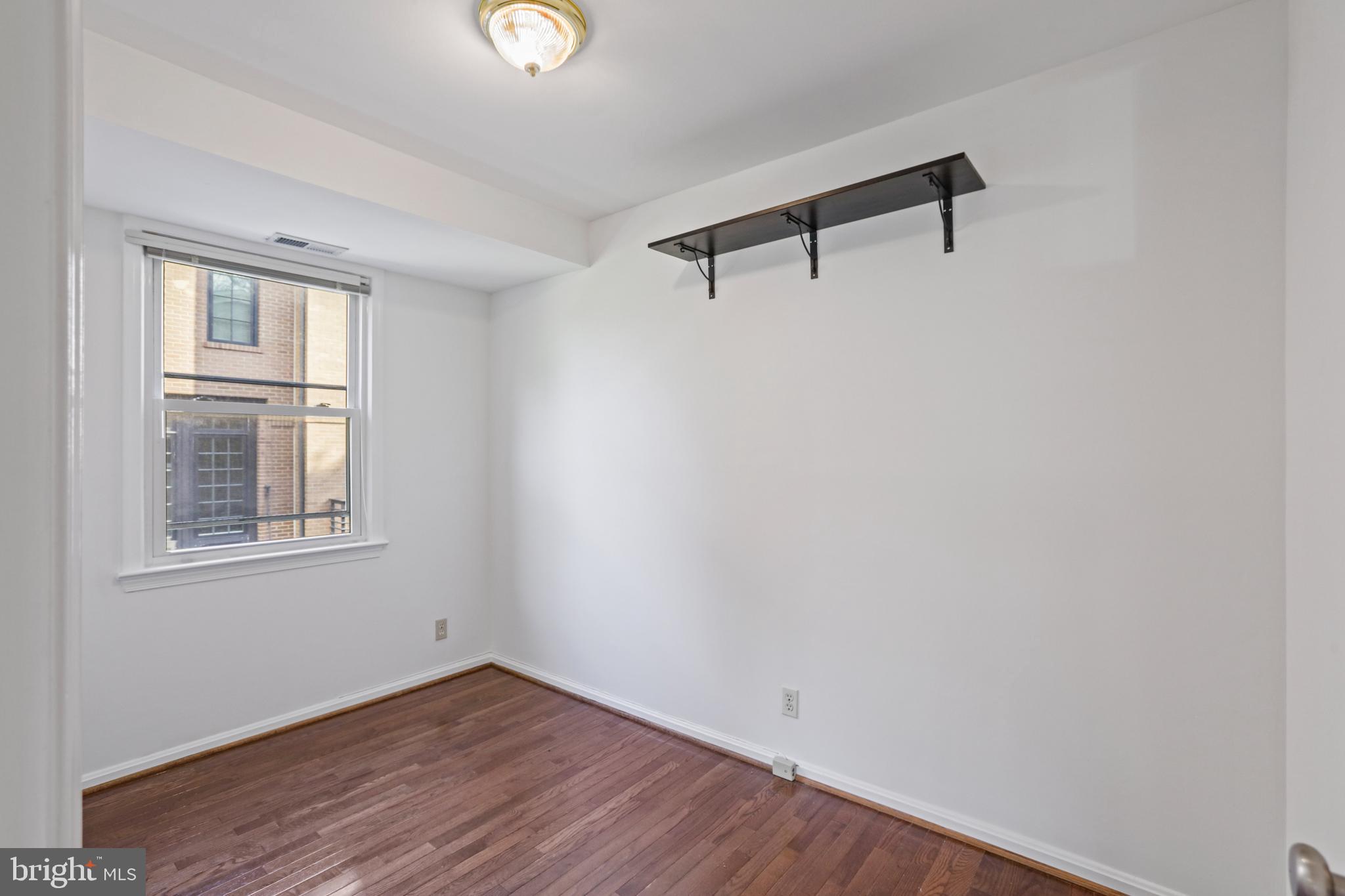 4806 Fairfax Dr #5