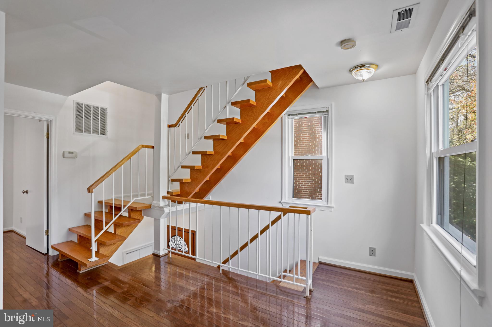 4806 Fairfax Dr #5