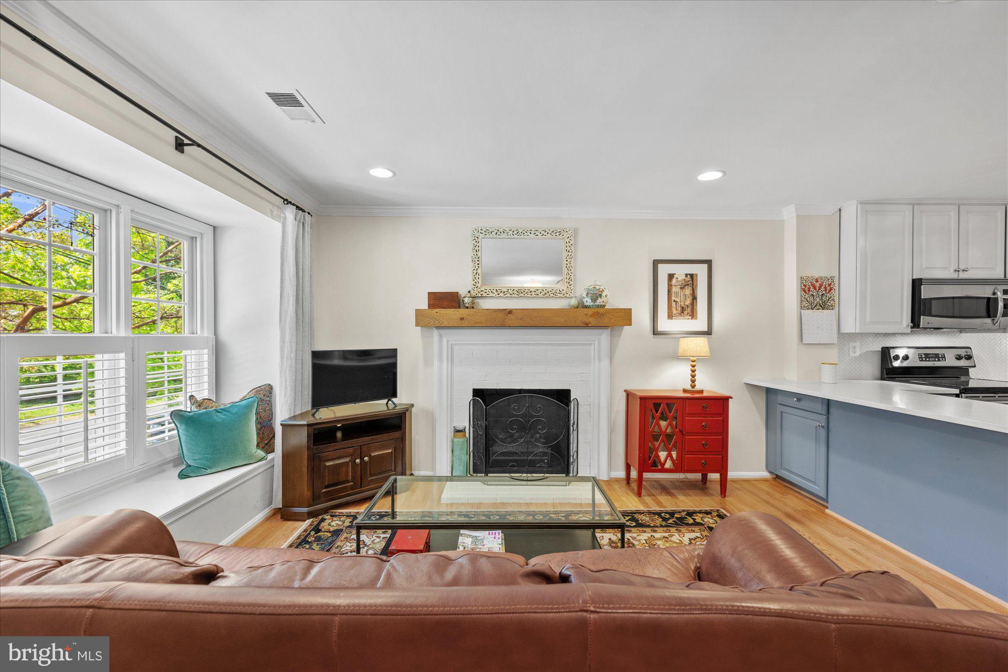 2534 FAIRFAX DRIVE 5BII