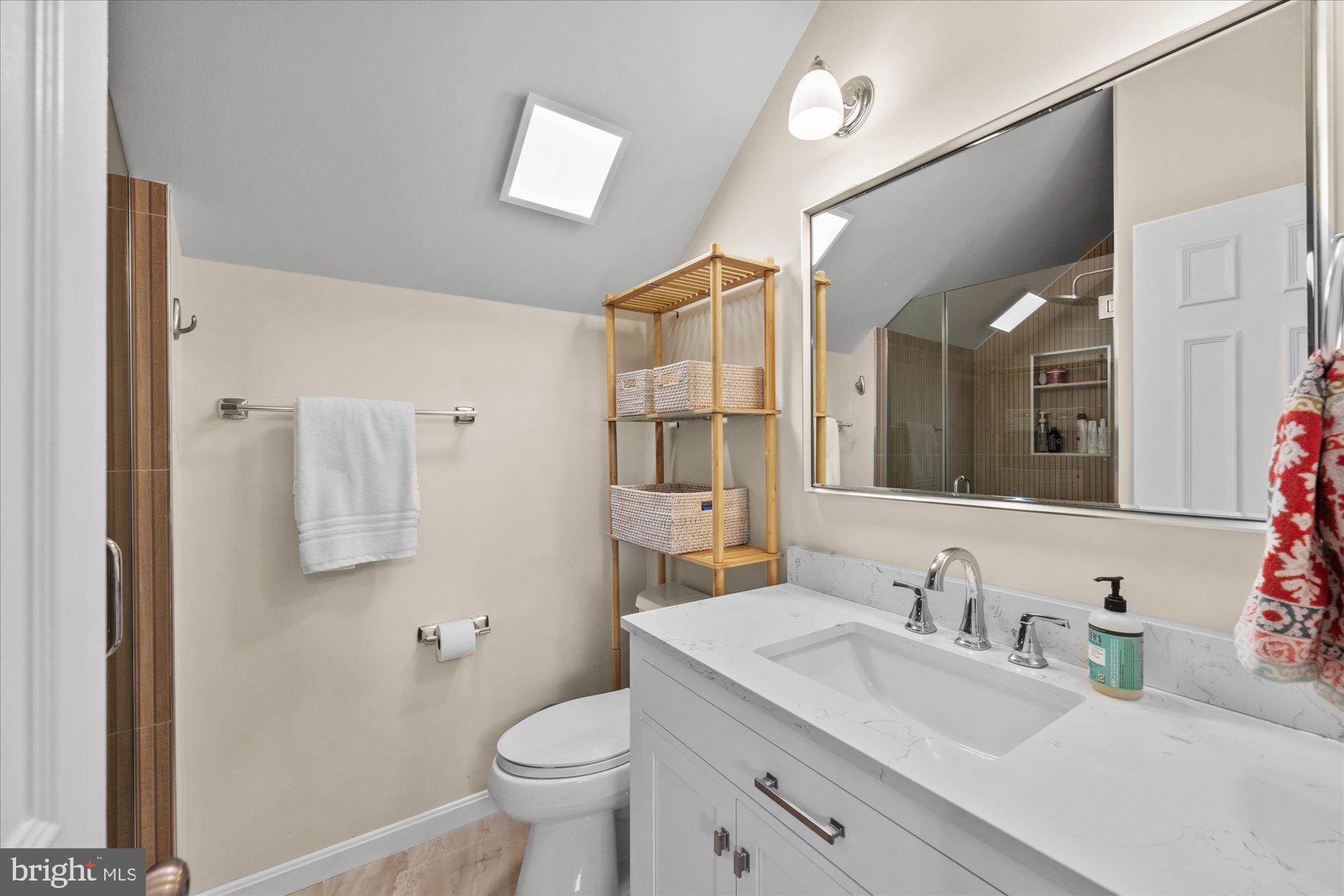 2534 FAIRFAX DRIVE 5BII