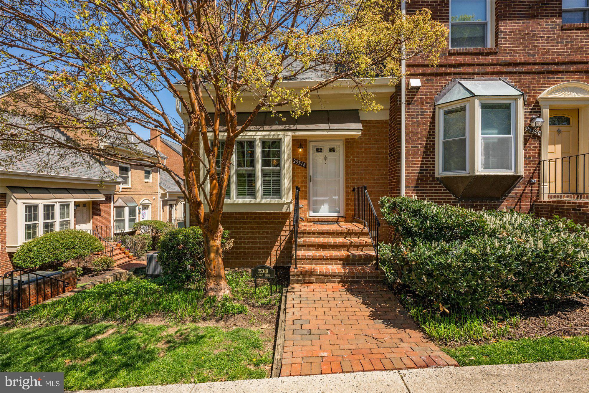 2534 FAIRFAX DRIVE 5BII