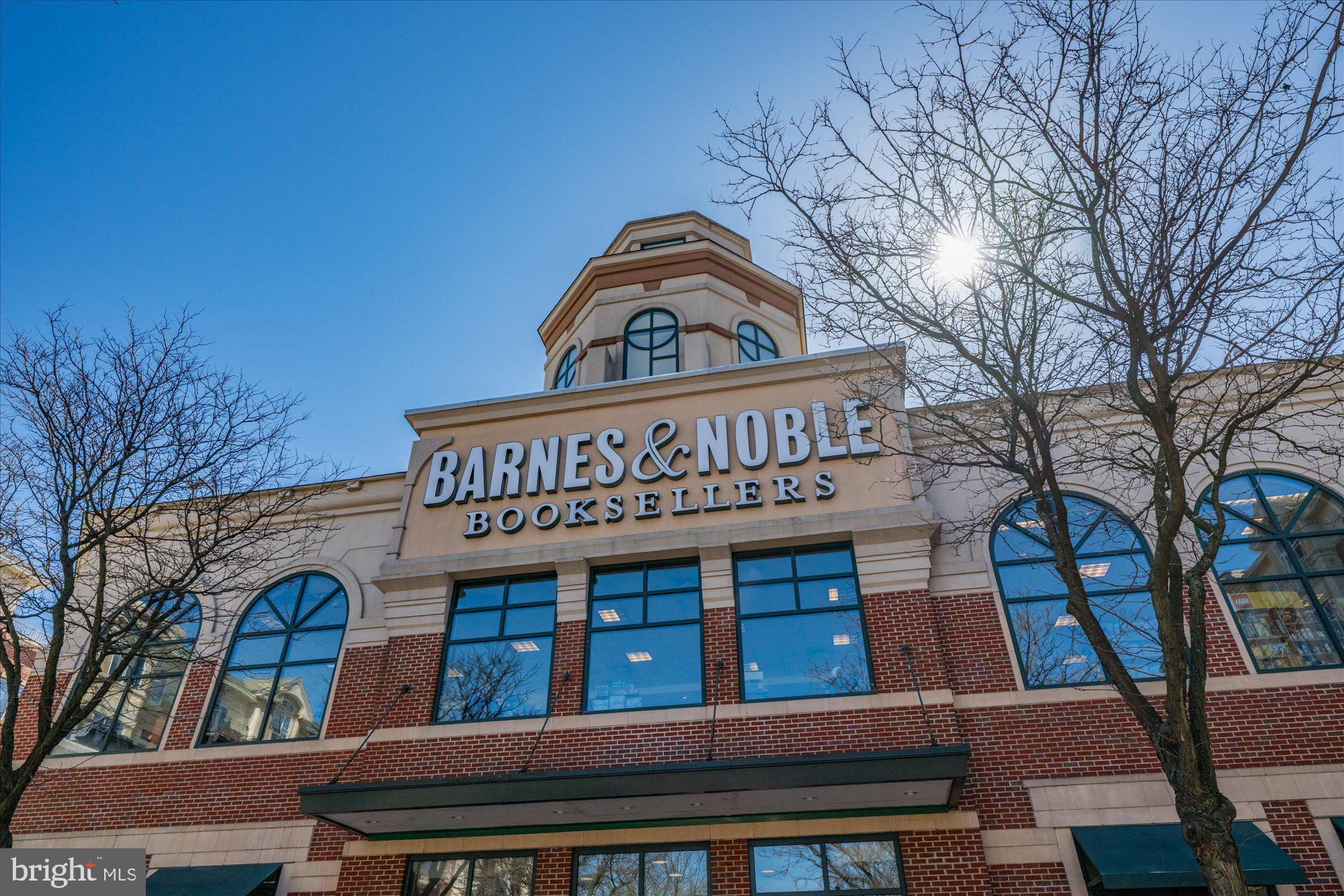 2534 FAIRFAX DRIVE 5BII