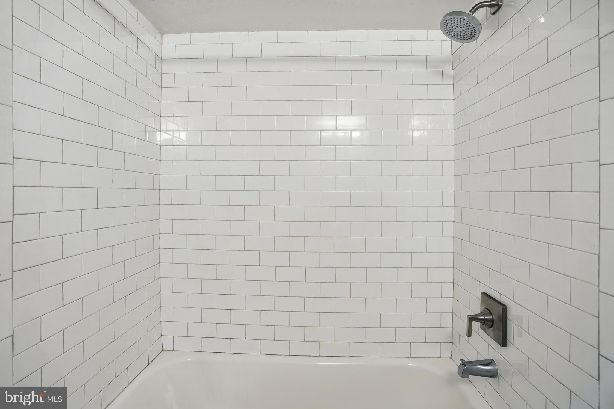 1001 Randolph St N #523