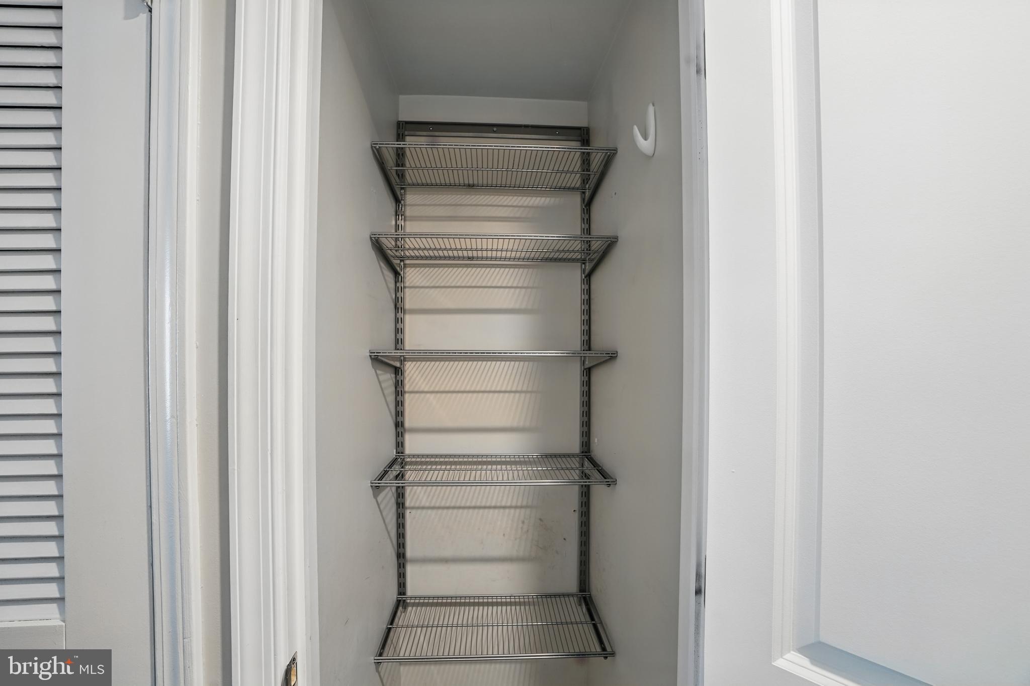 1001 Randolph St N #523