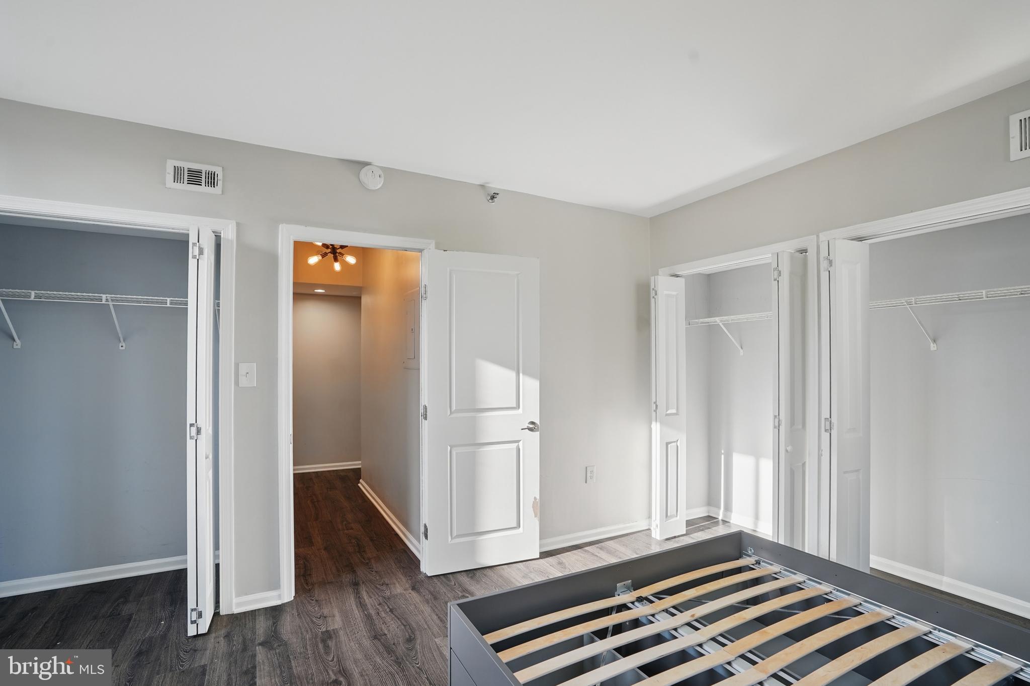 1001 Randolph St N #523