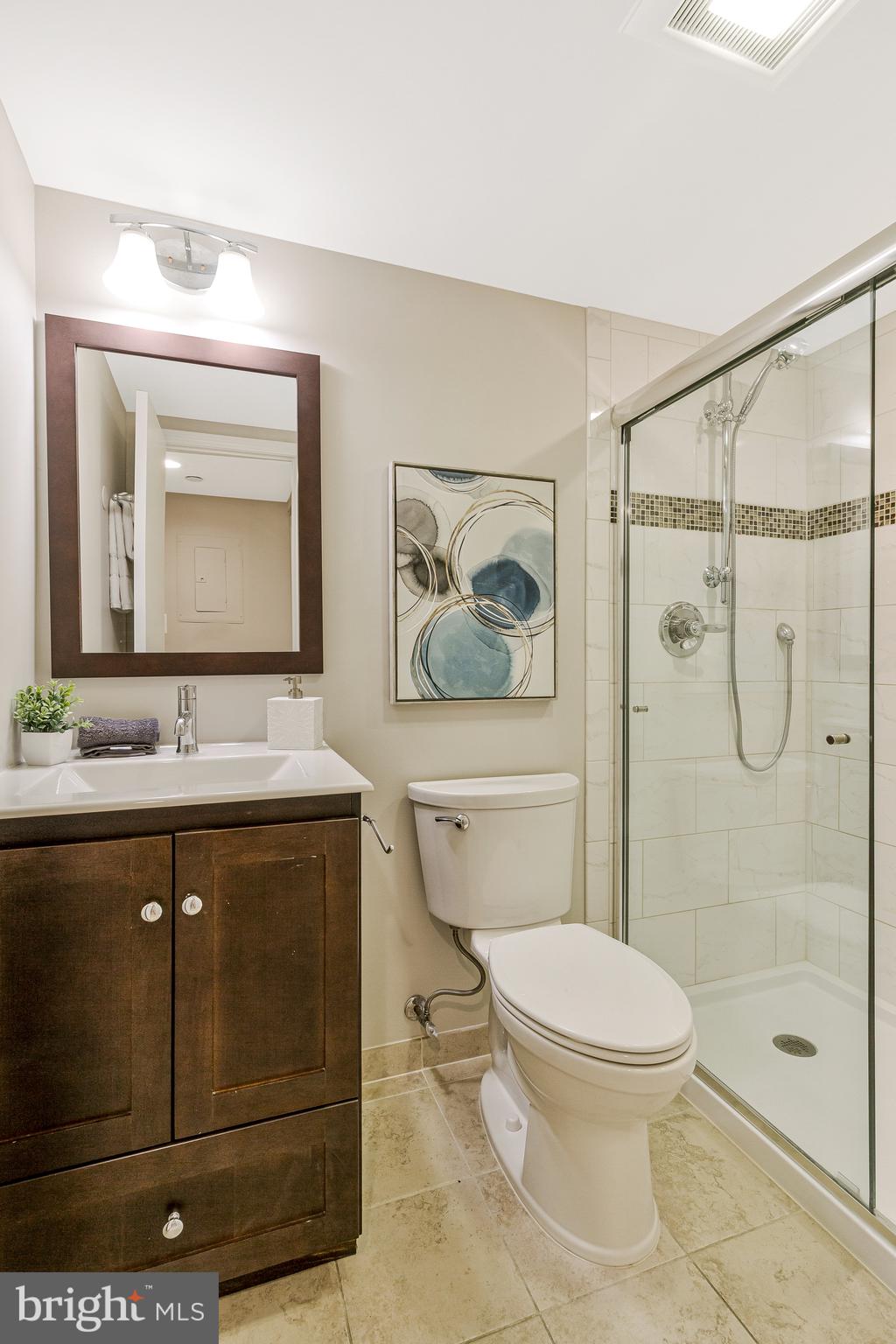 1001 N Randolph St #513