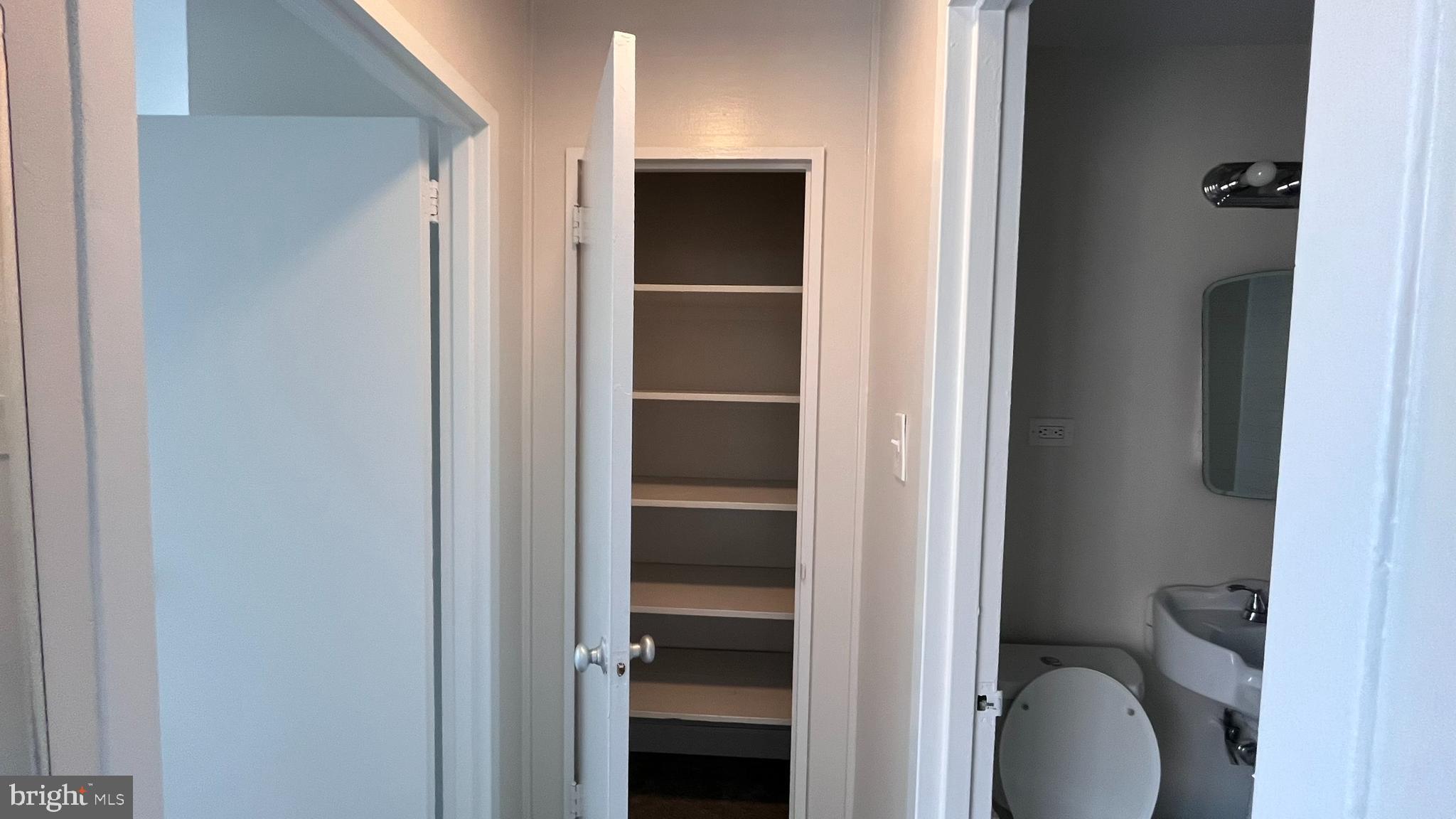 1121 ARLINGTON BOULEVARD 708