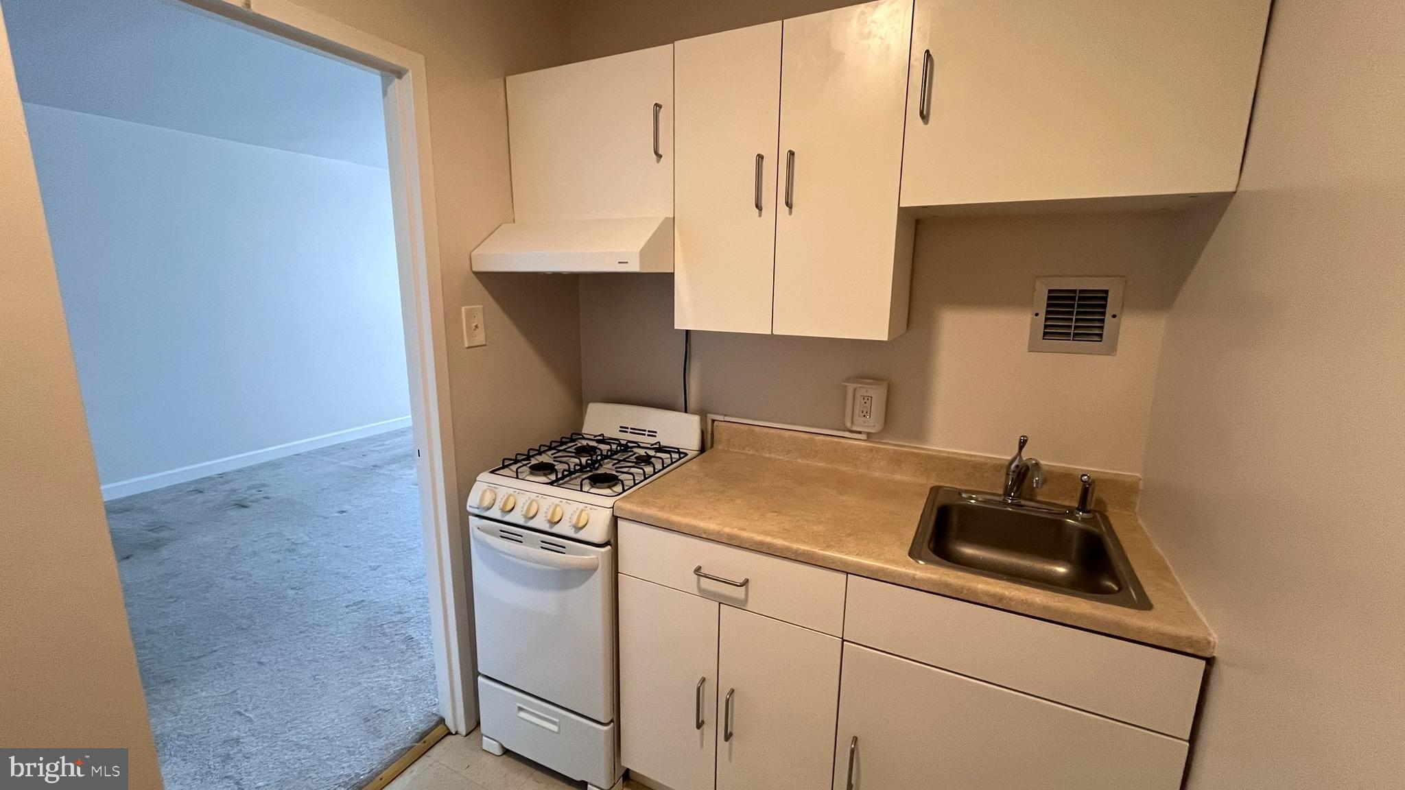 1121 ARLINGTON BOULEVARD 708