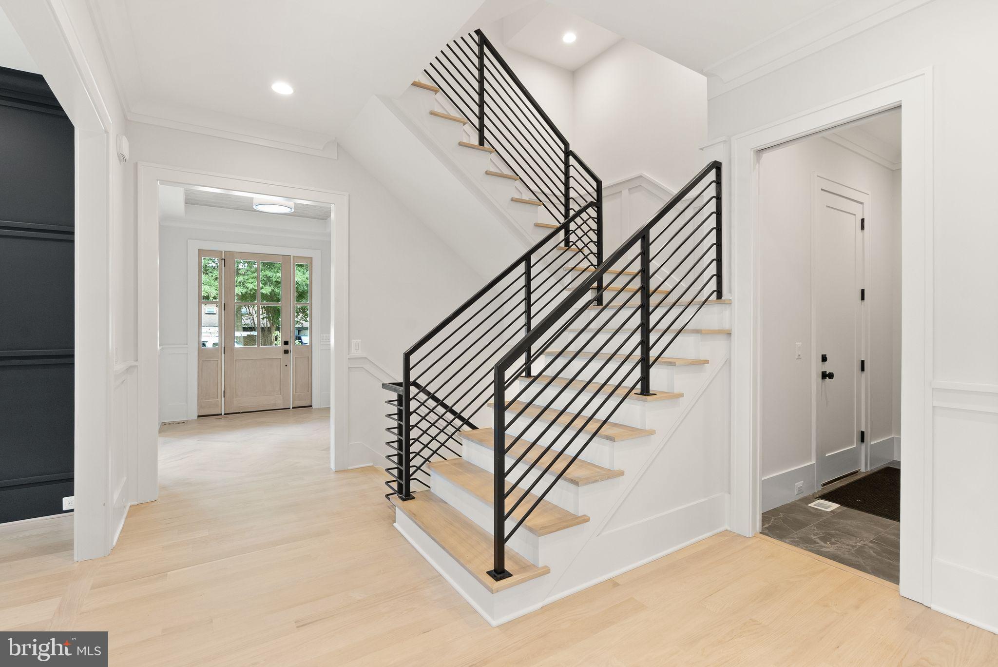 112 N HIGHLAND STREET