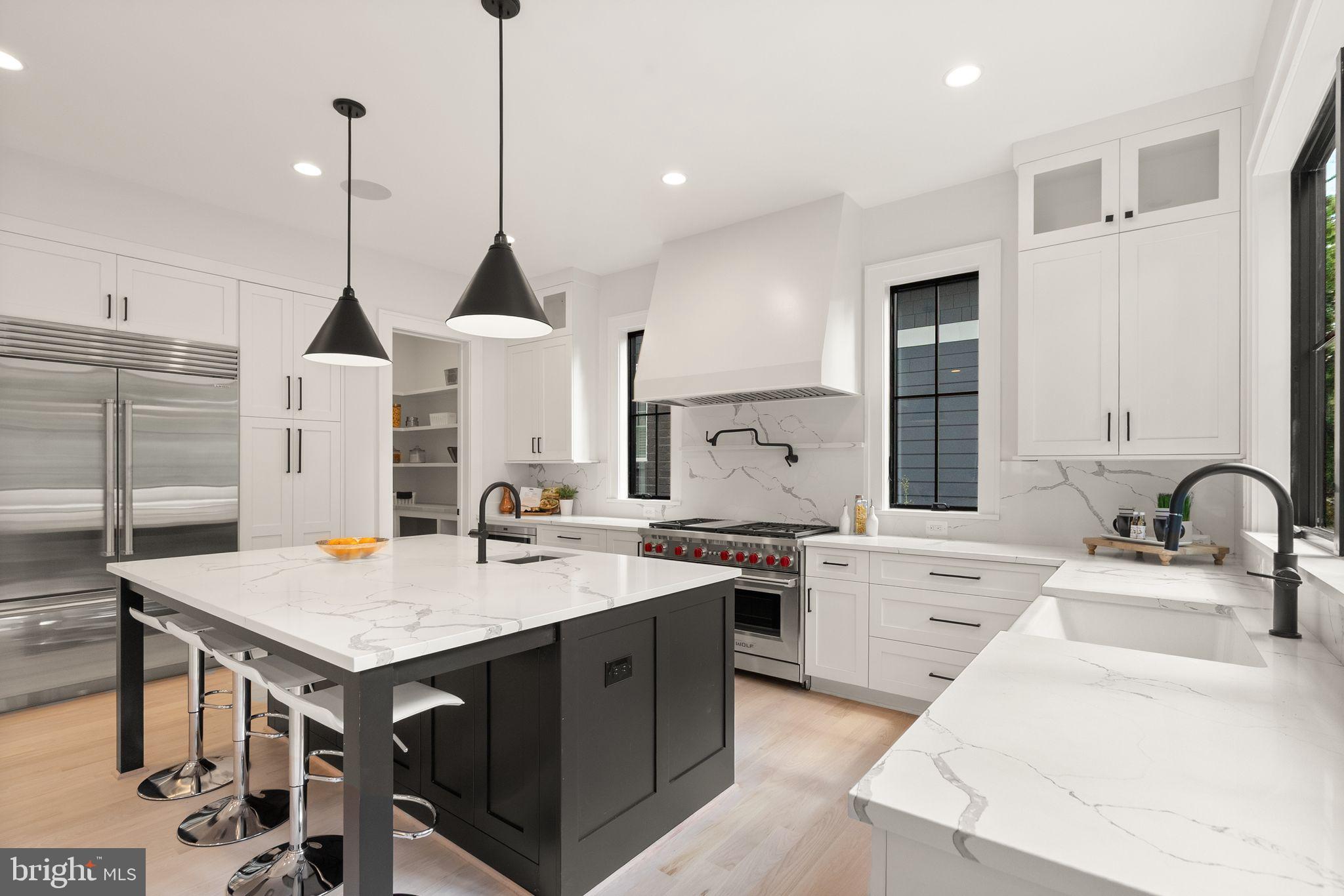 112 N HIGHLAND STREET