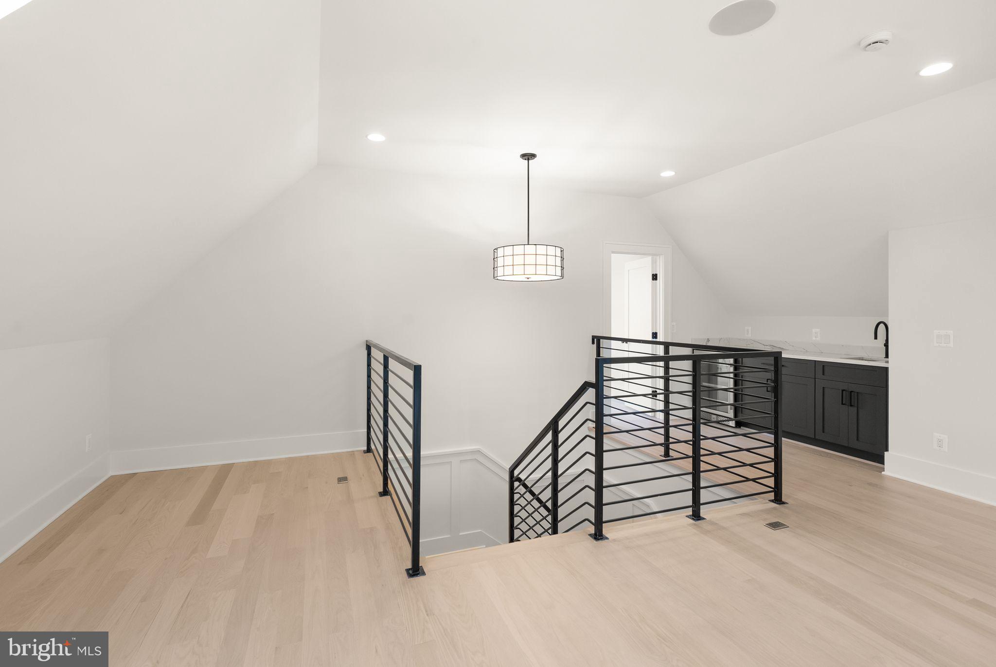 112 N HIGHLAND STREET