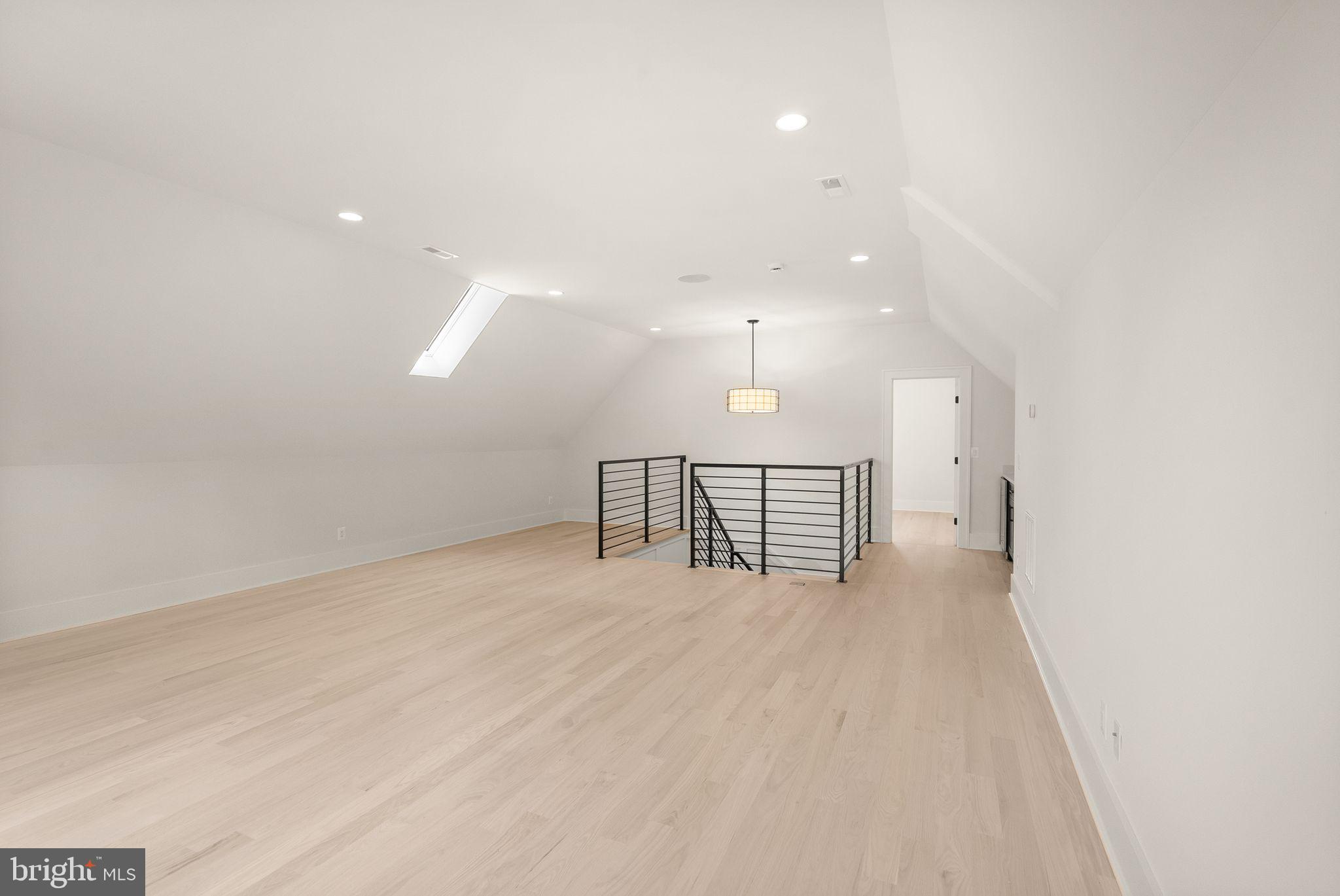 112 N HIGHLAND STREET