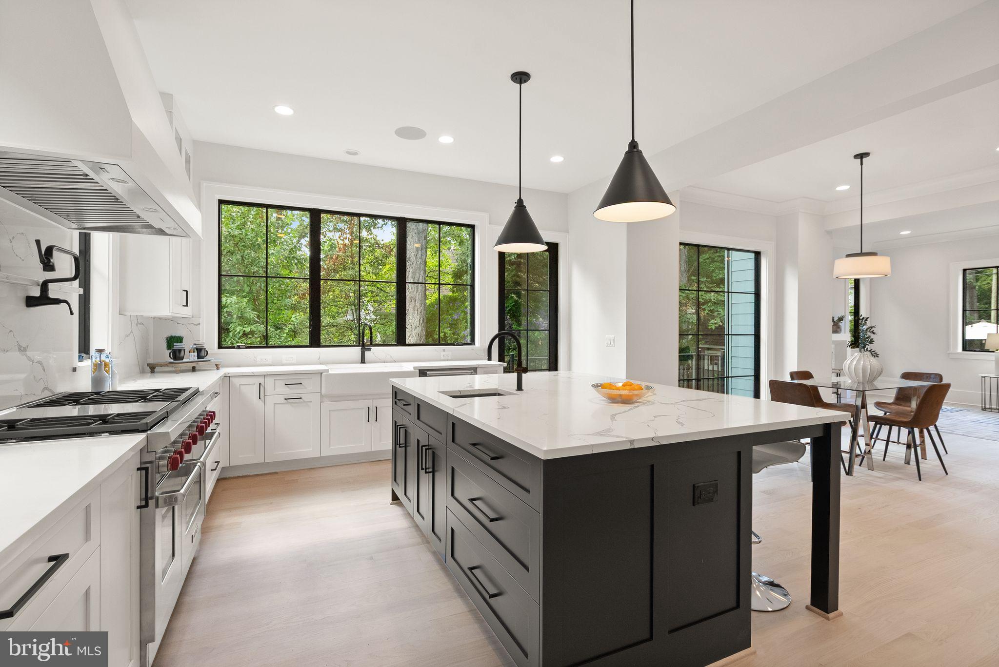 112 N HIGHLAND STREET