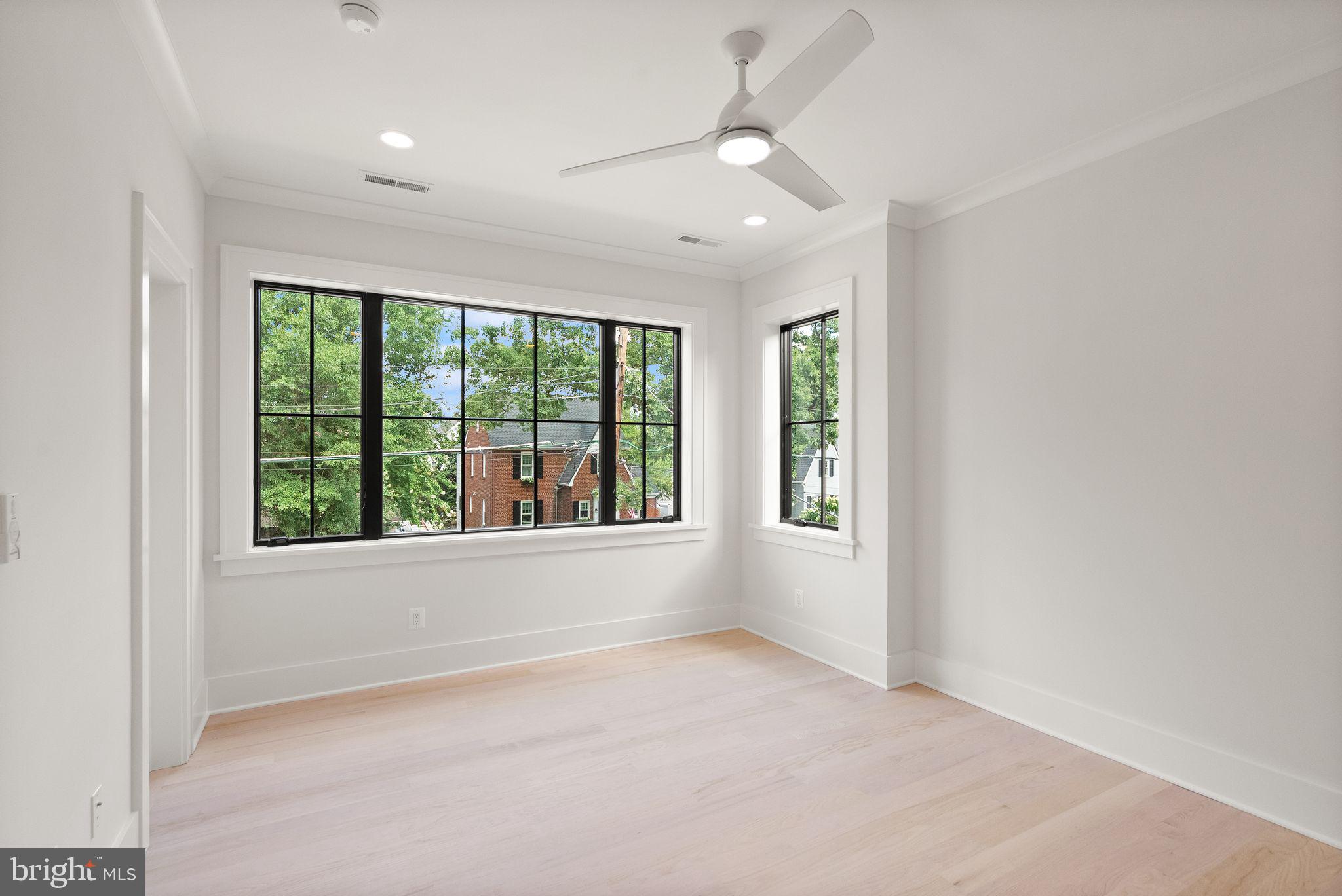 112 N HIGHLAND STREET