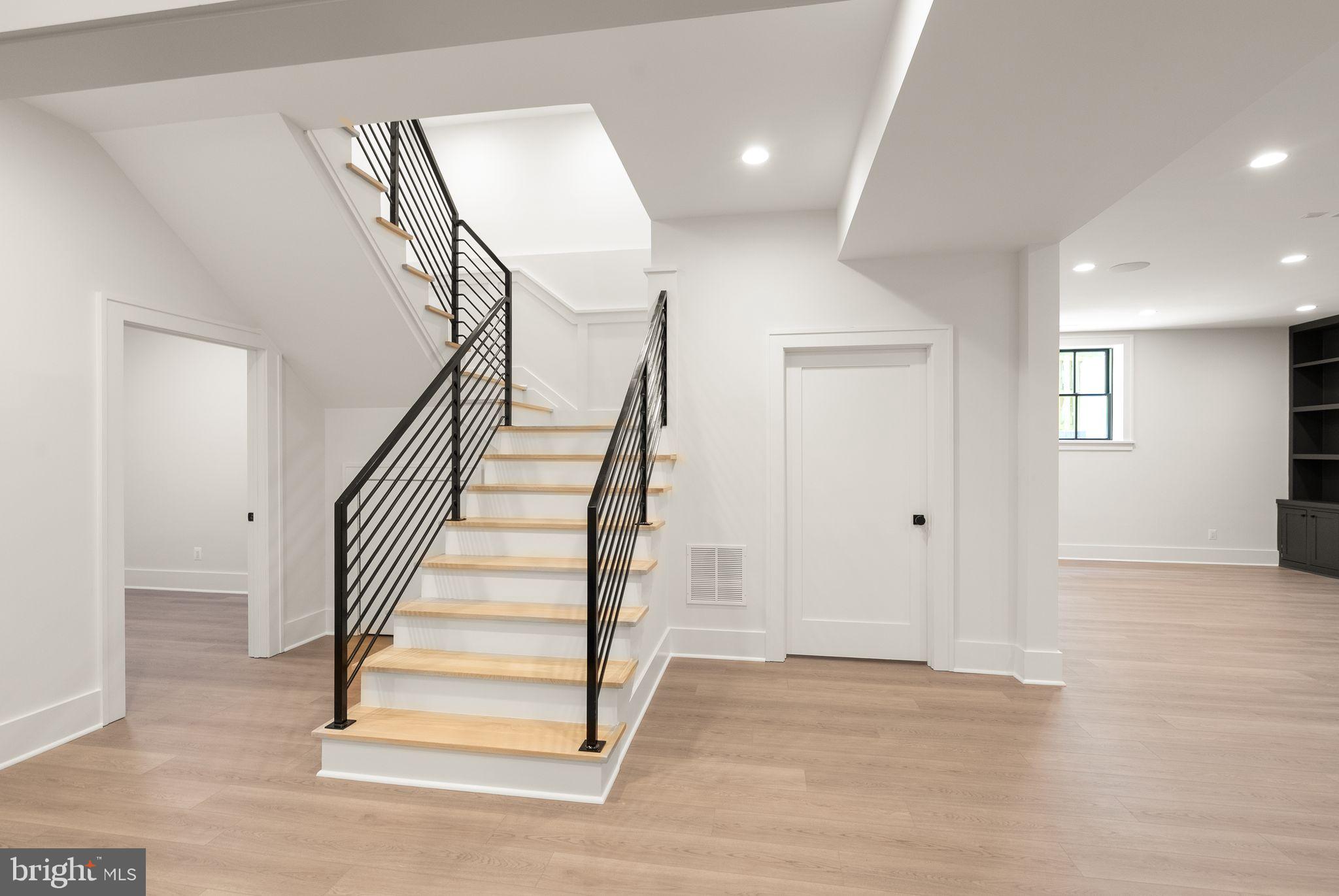 112 N HIGHLAND STREET