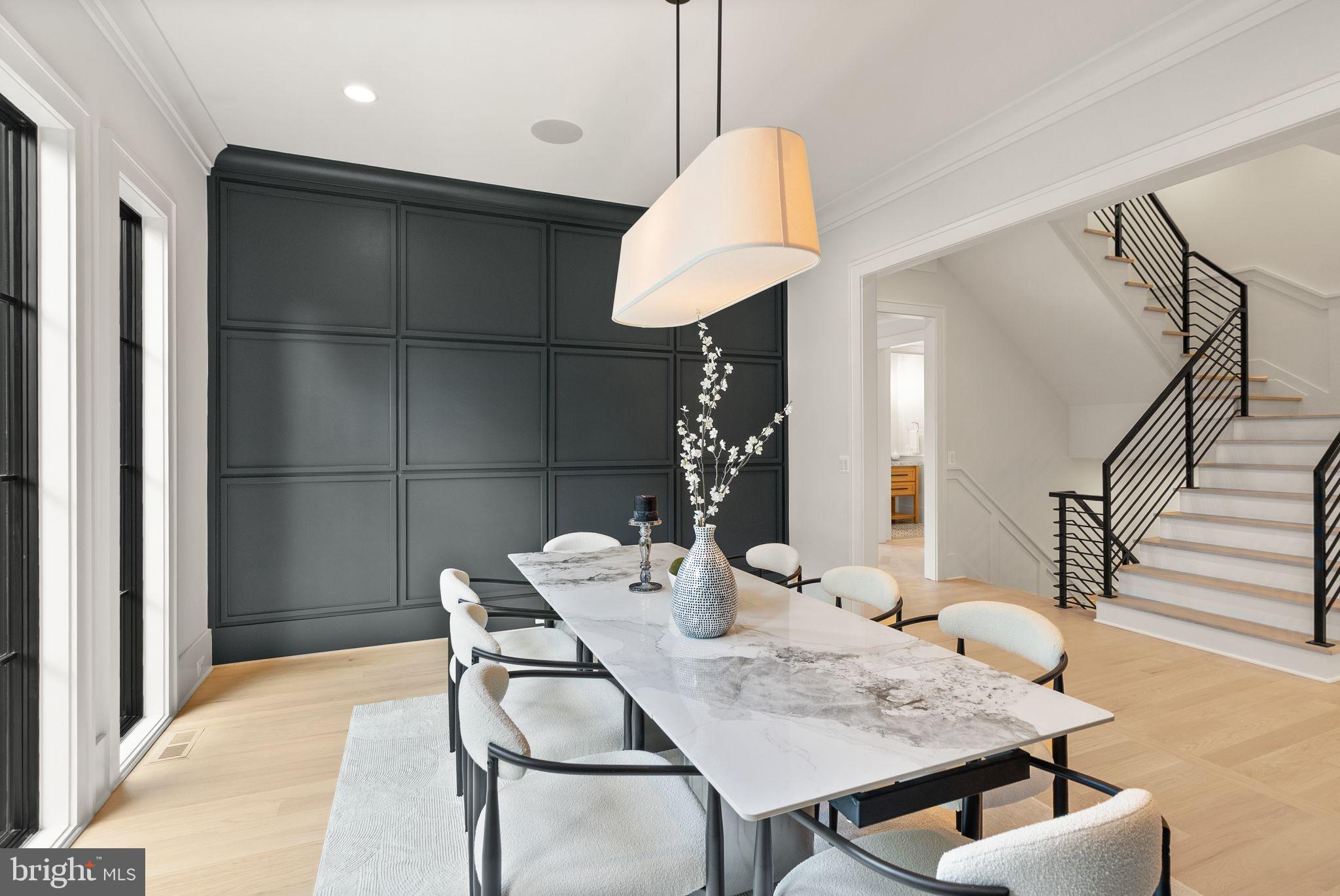 112 N HIGHLAND STREET