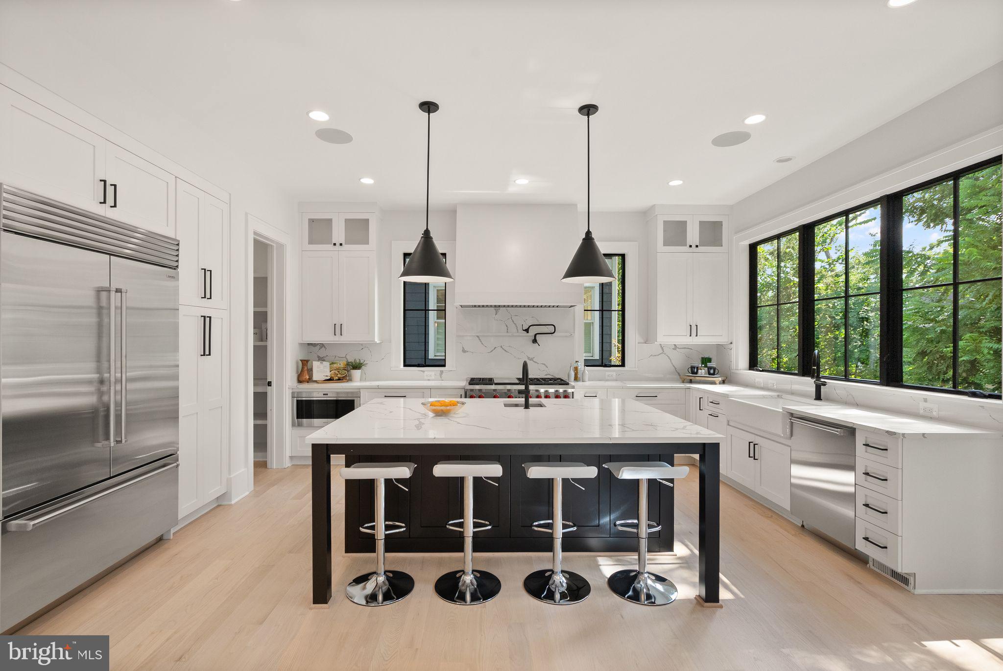 112 N HIGHLAND STREET