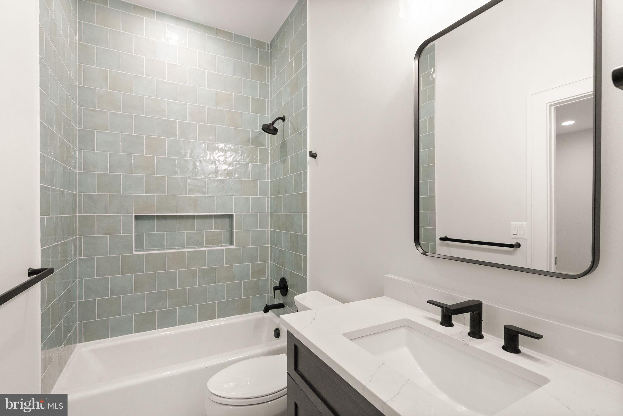 112 N HIGHLAND STREET