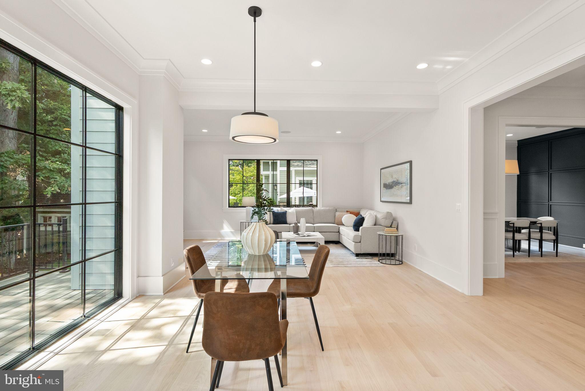 112 N HIGHLAND STREET