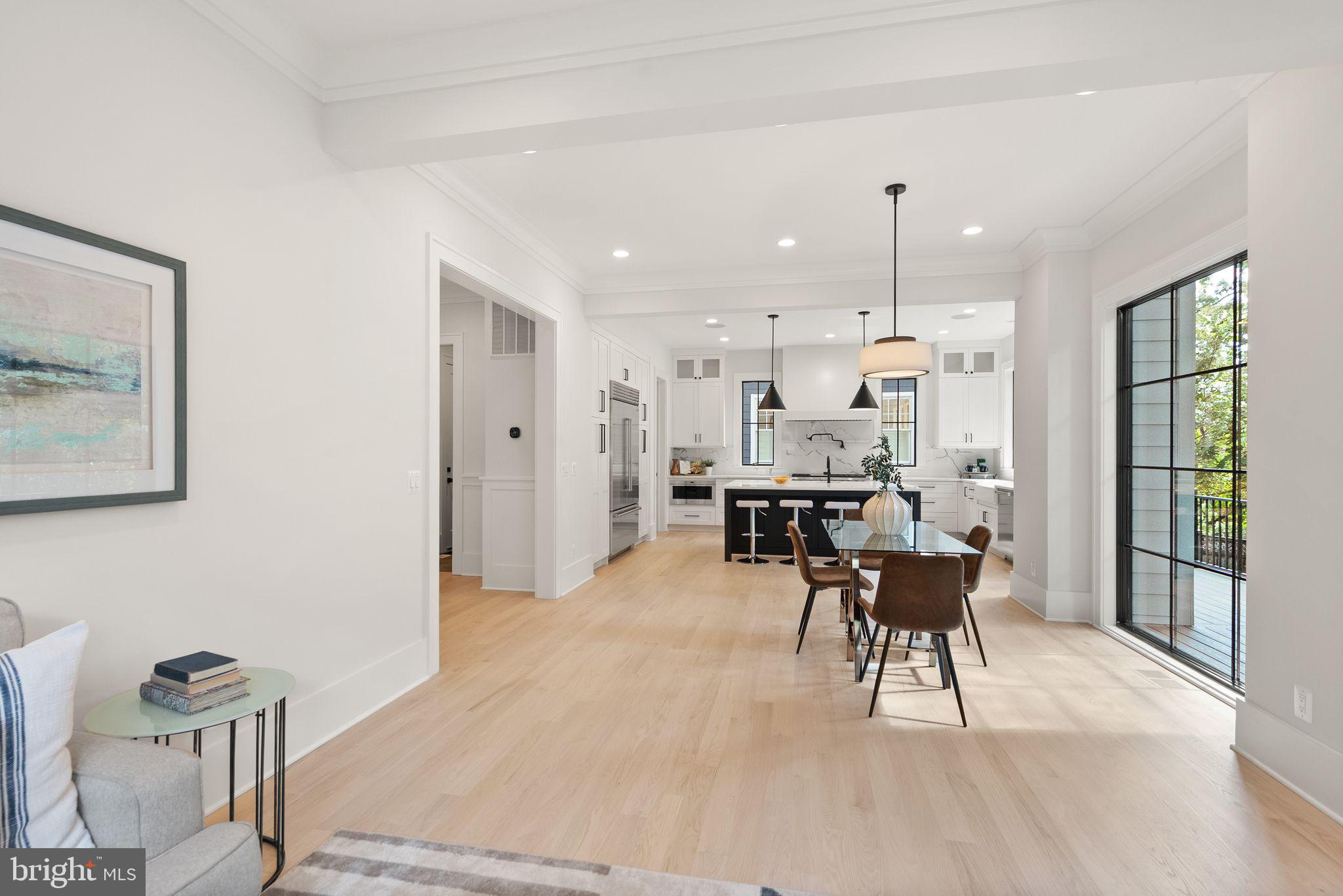 112 N HIGHLAND STREET