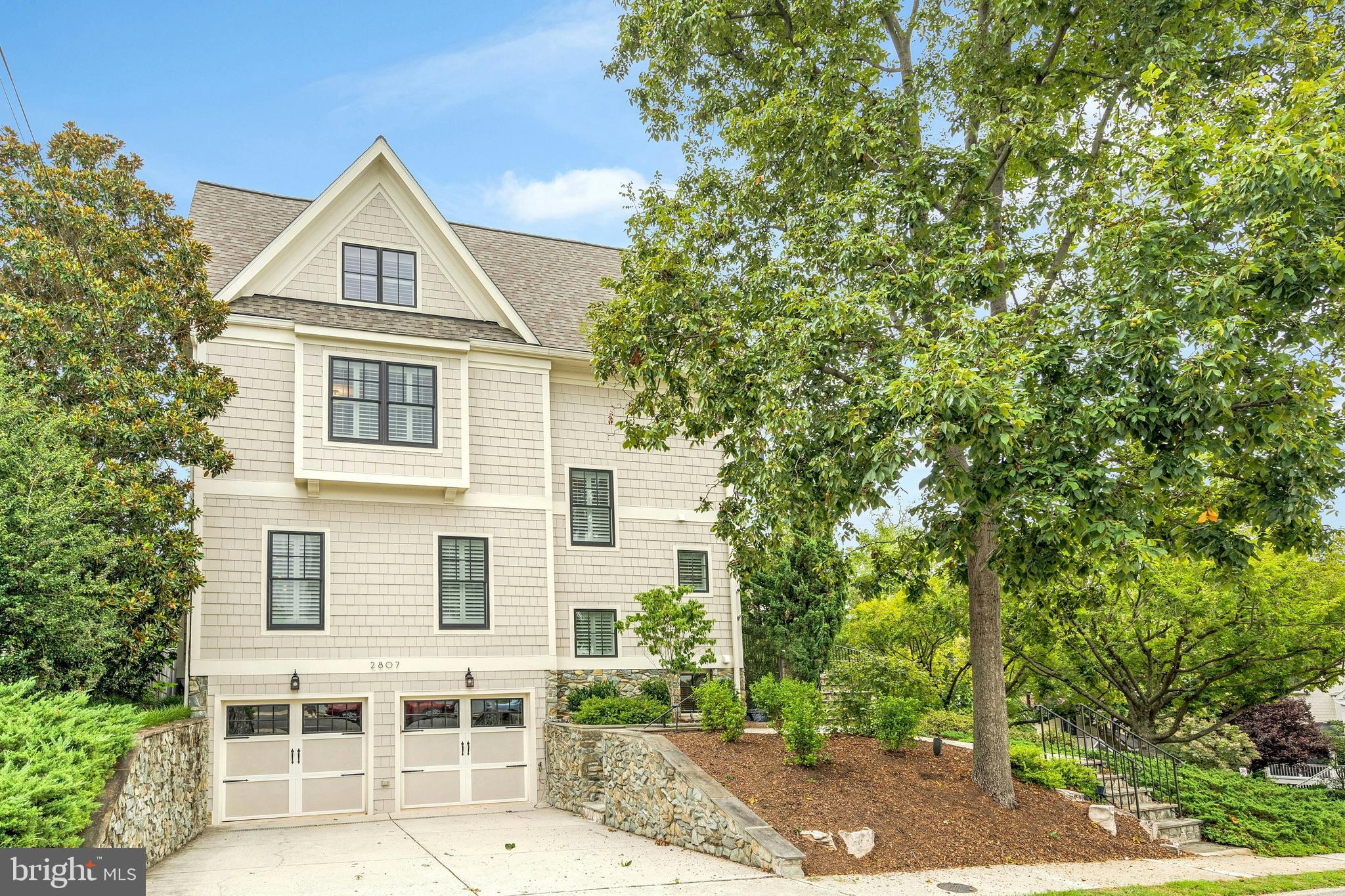 2807 1st Rd N