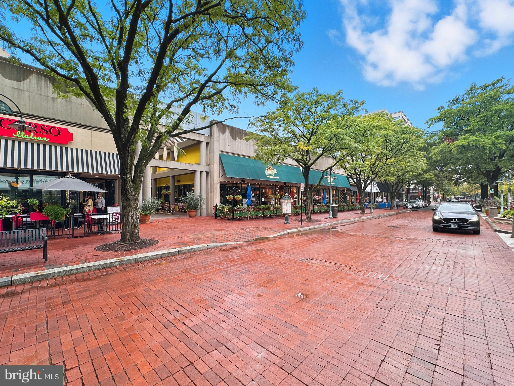 2923 S WOODSTOCK ST B