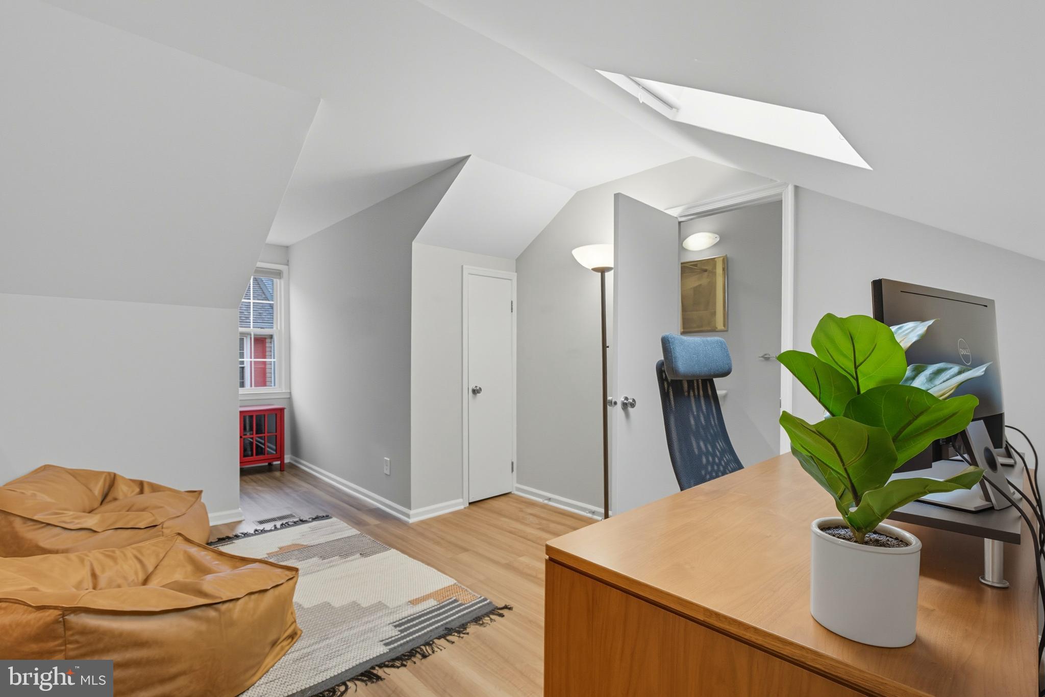 2923 S WOODSTOCK ST B