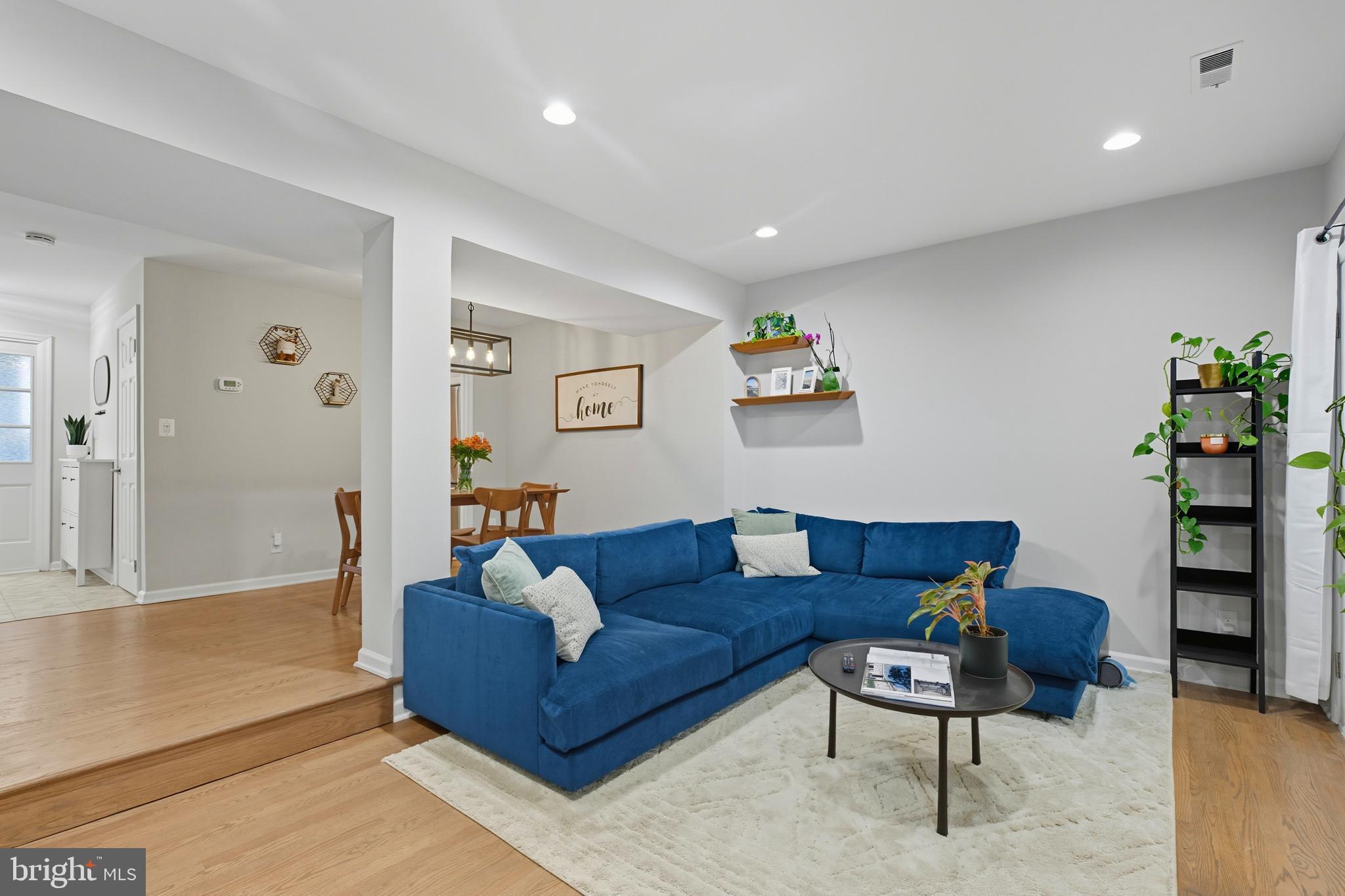 2923 S WOODSTOCK ST B