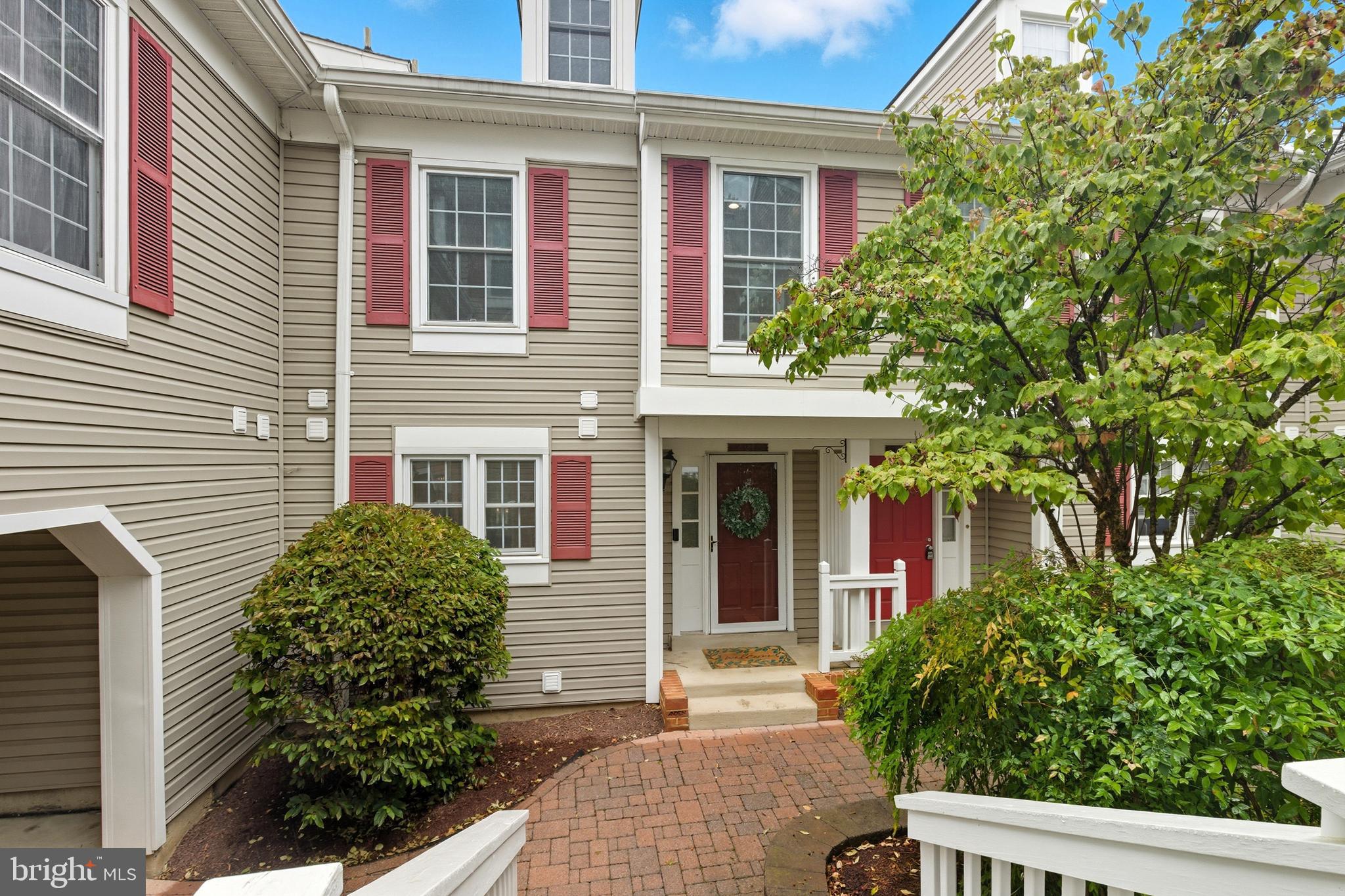 2923 S WOODSTOCK ST B