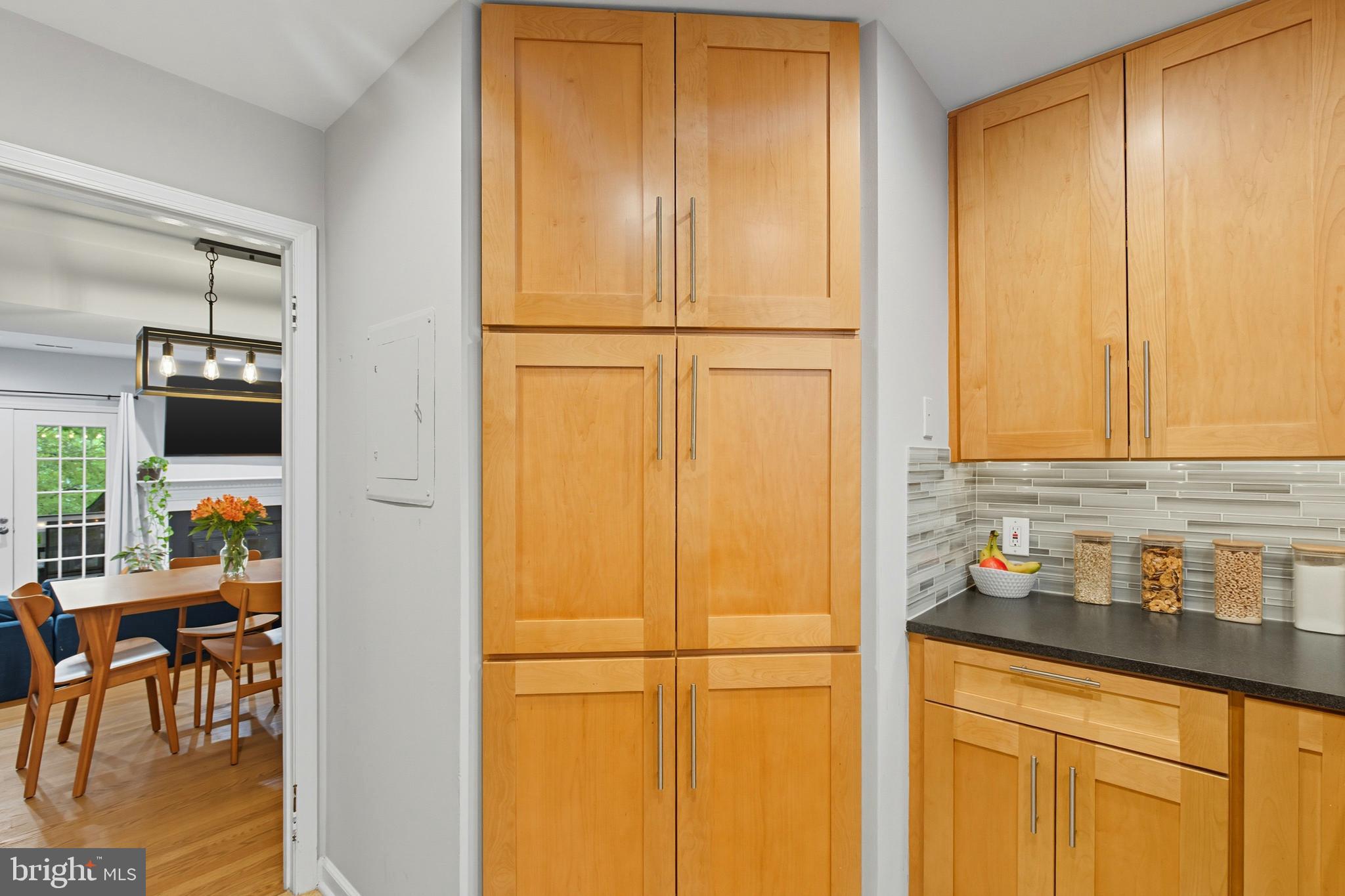 2923 S WOODSTOCK ST B