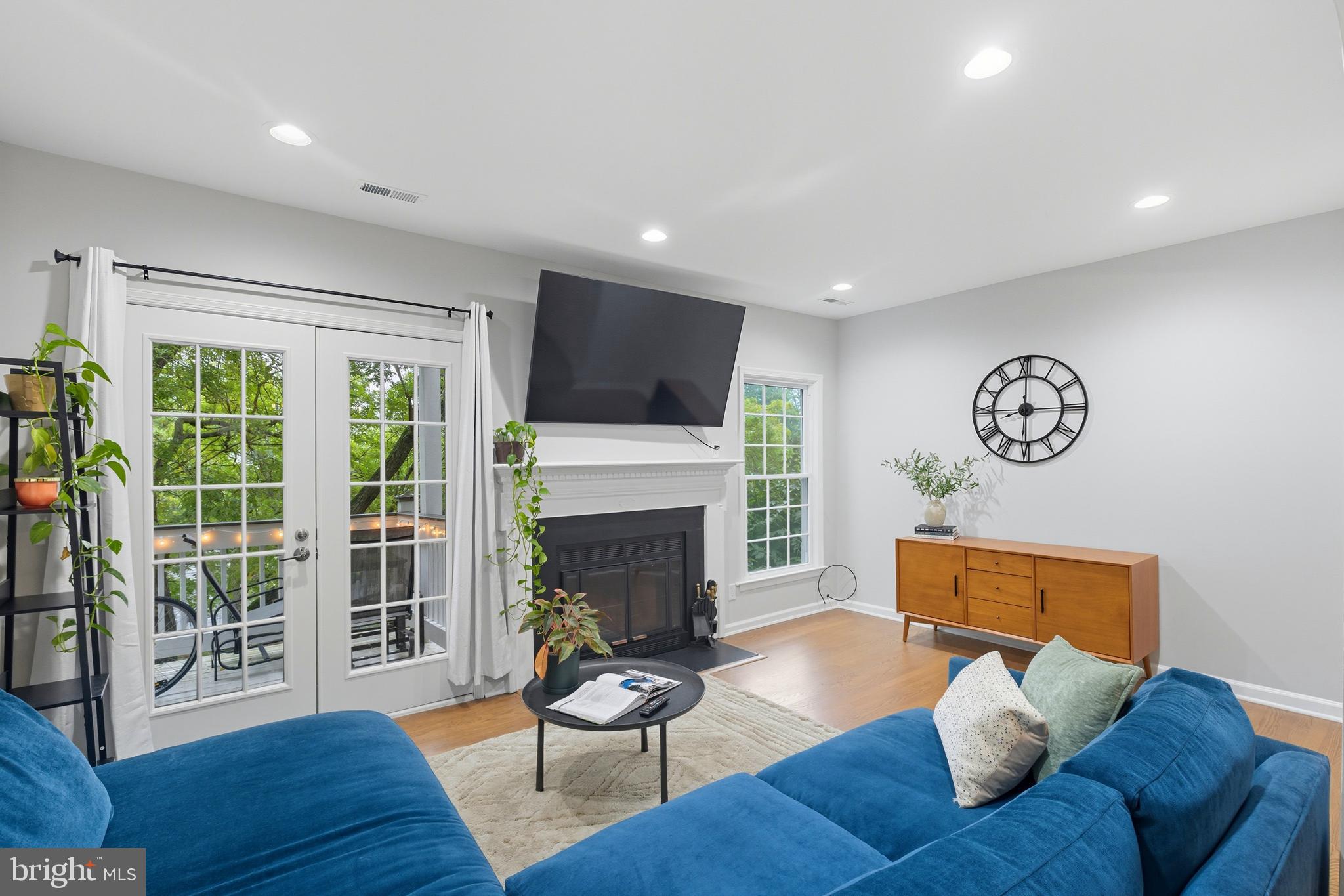 2923 S WOODSTOCK ST B