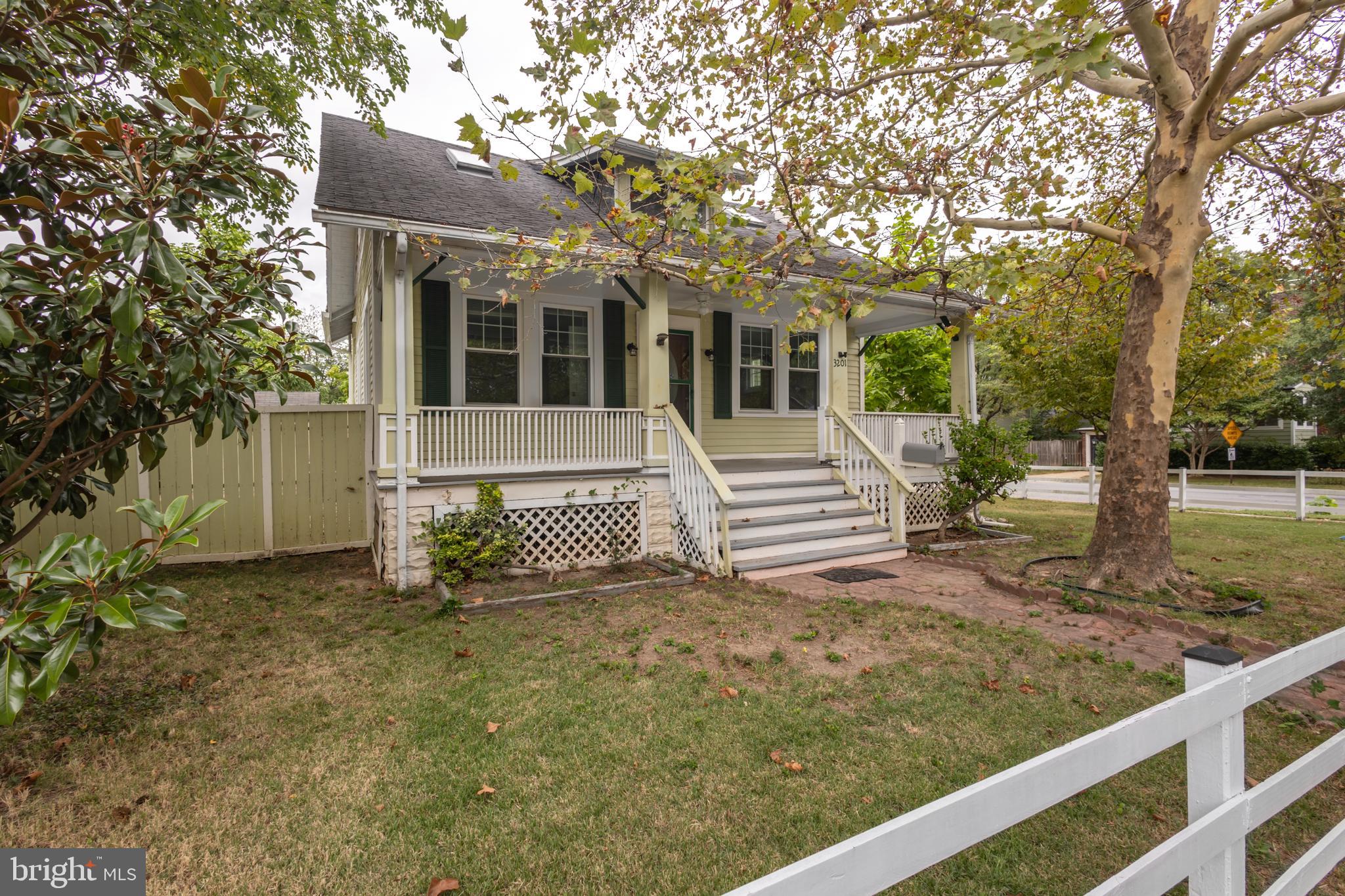 3201 N PERSHING DRIVE