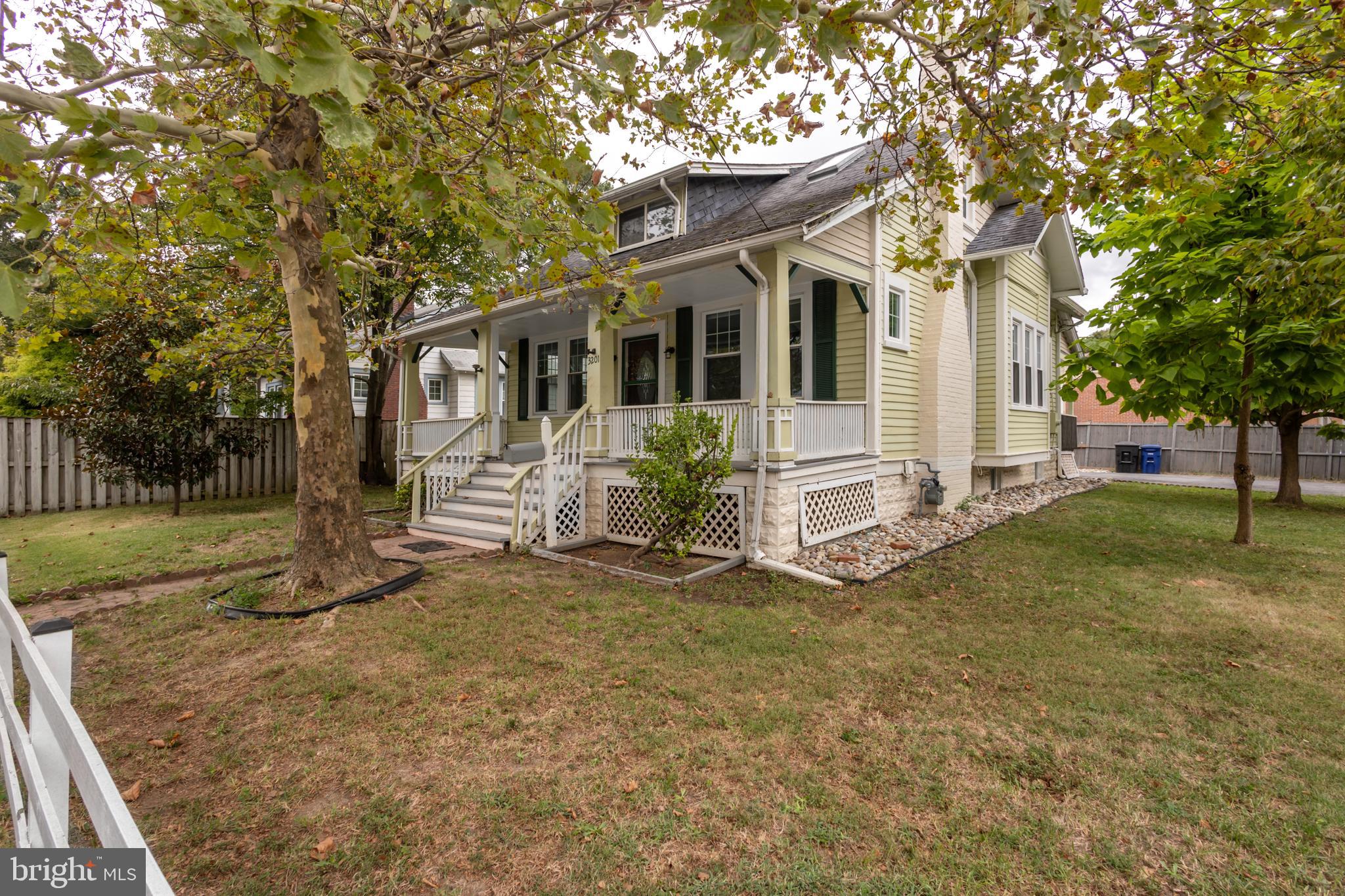 3201 N PERSHING DRIVE