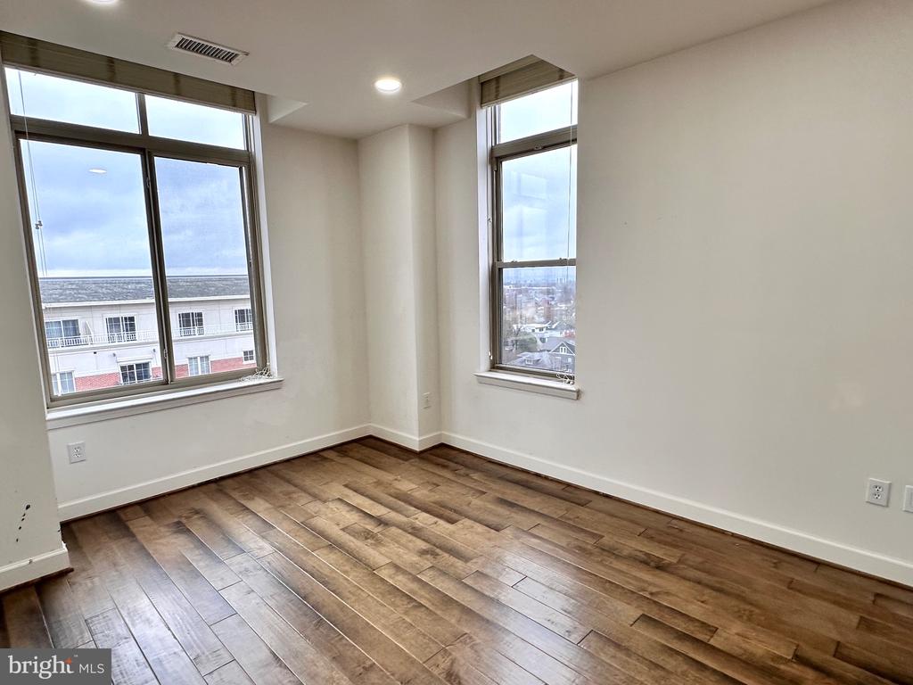 1220 N FILLMORE STREET PH08