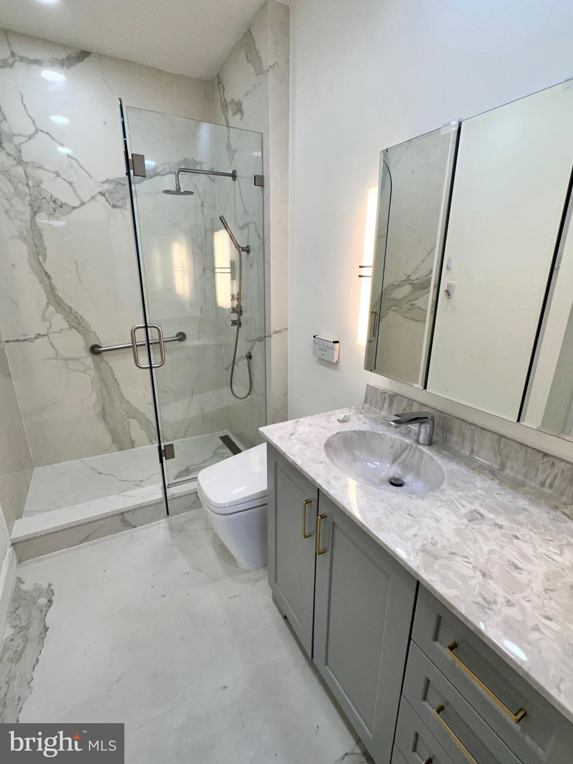 1220 N FILLMORE STREET PH08