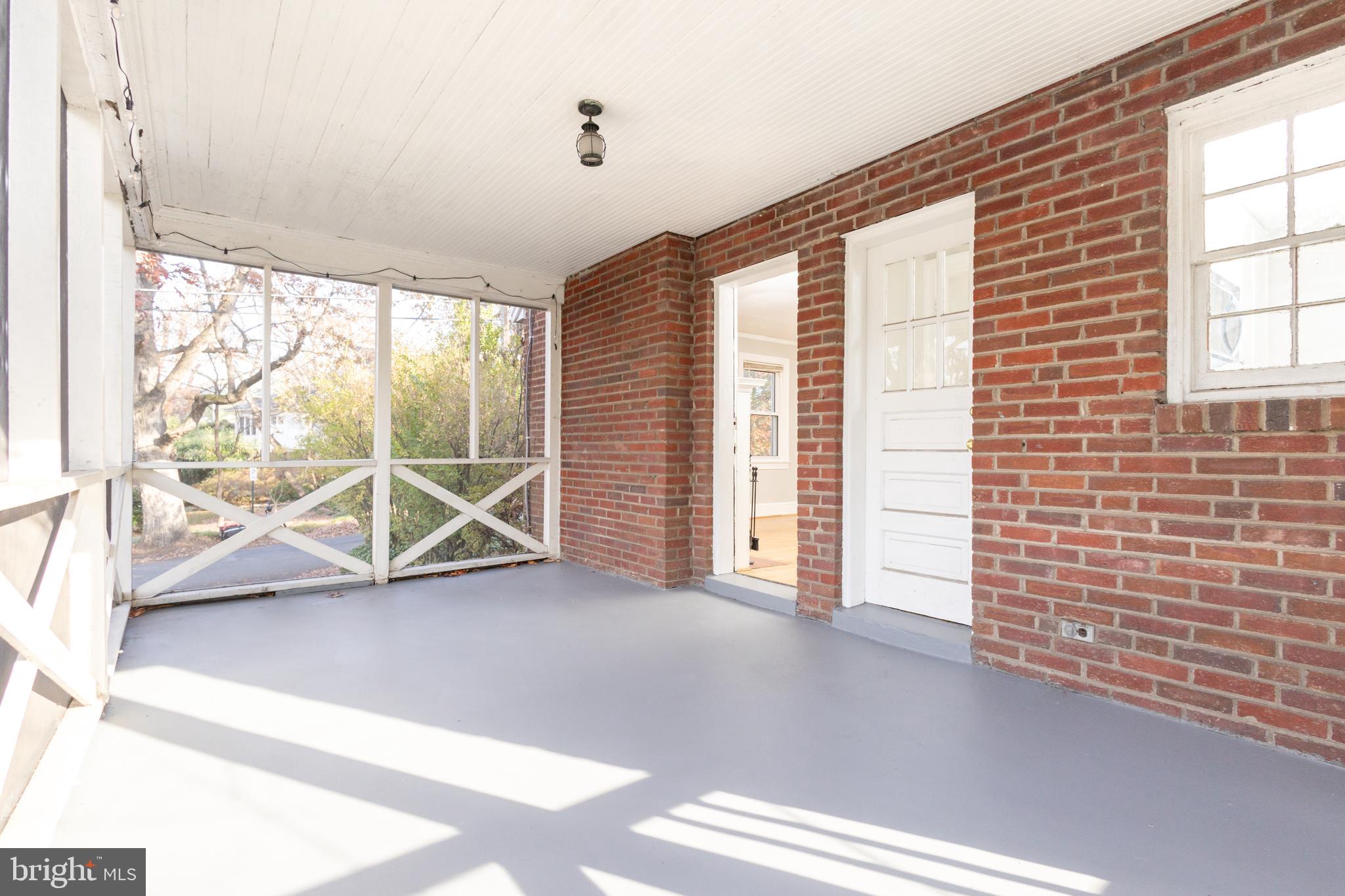 312 N HIGHLAND STREET