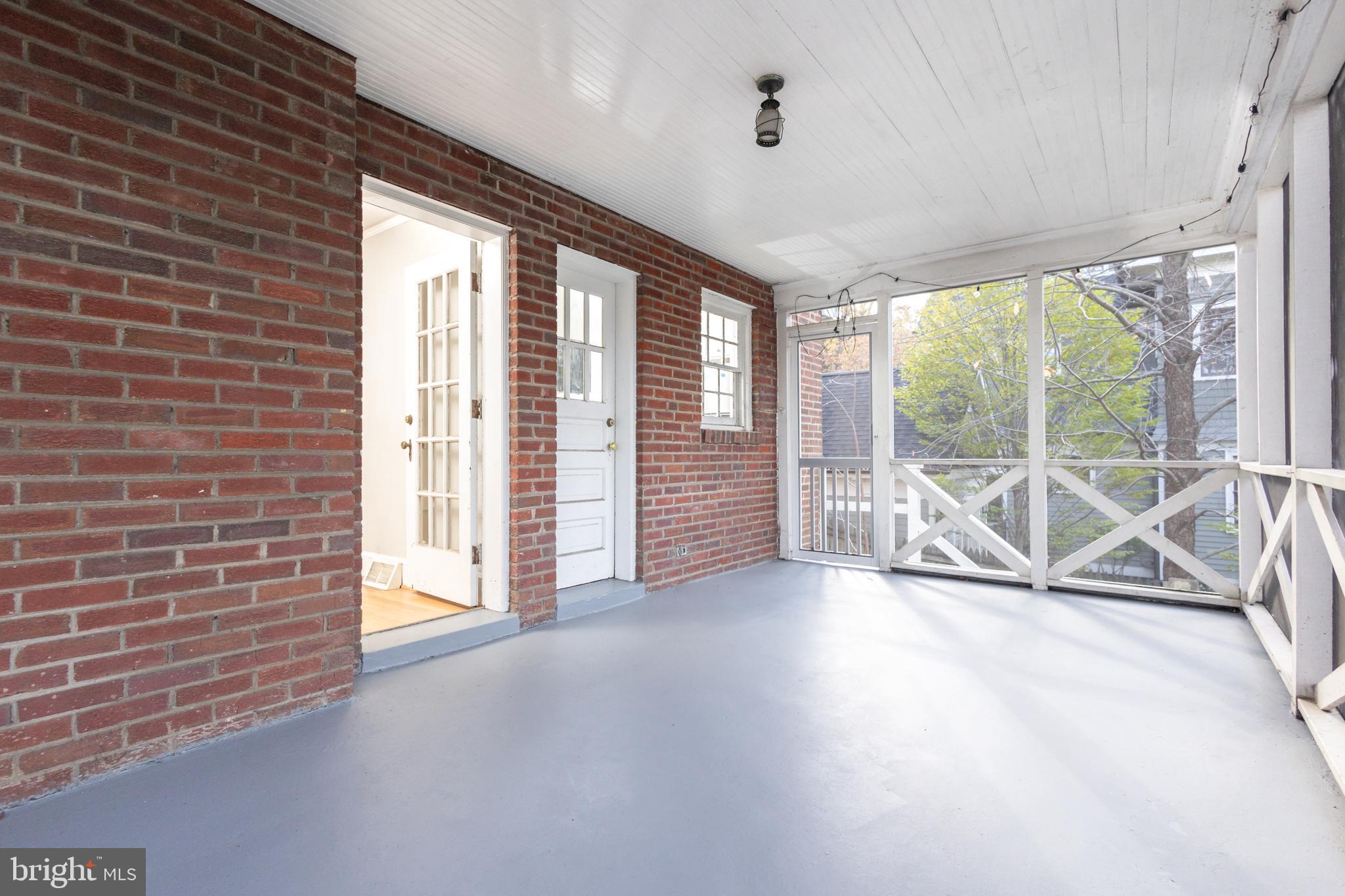 312 N HIGHLAND STREET