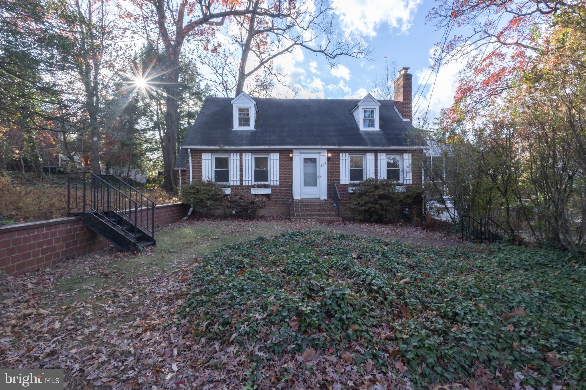 312 N HIGHLAND STREET