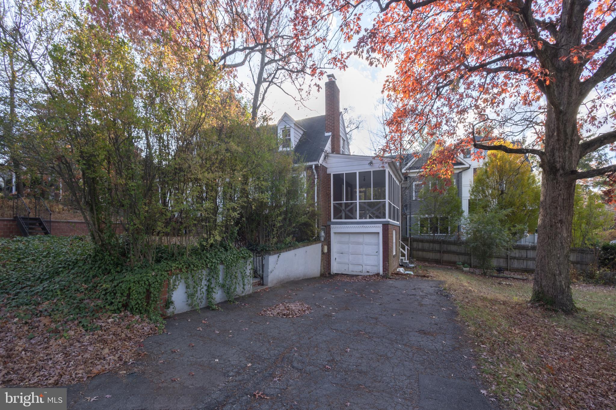 312 N HIGHLAND STREET