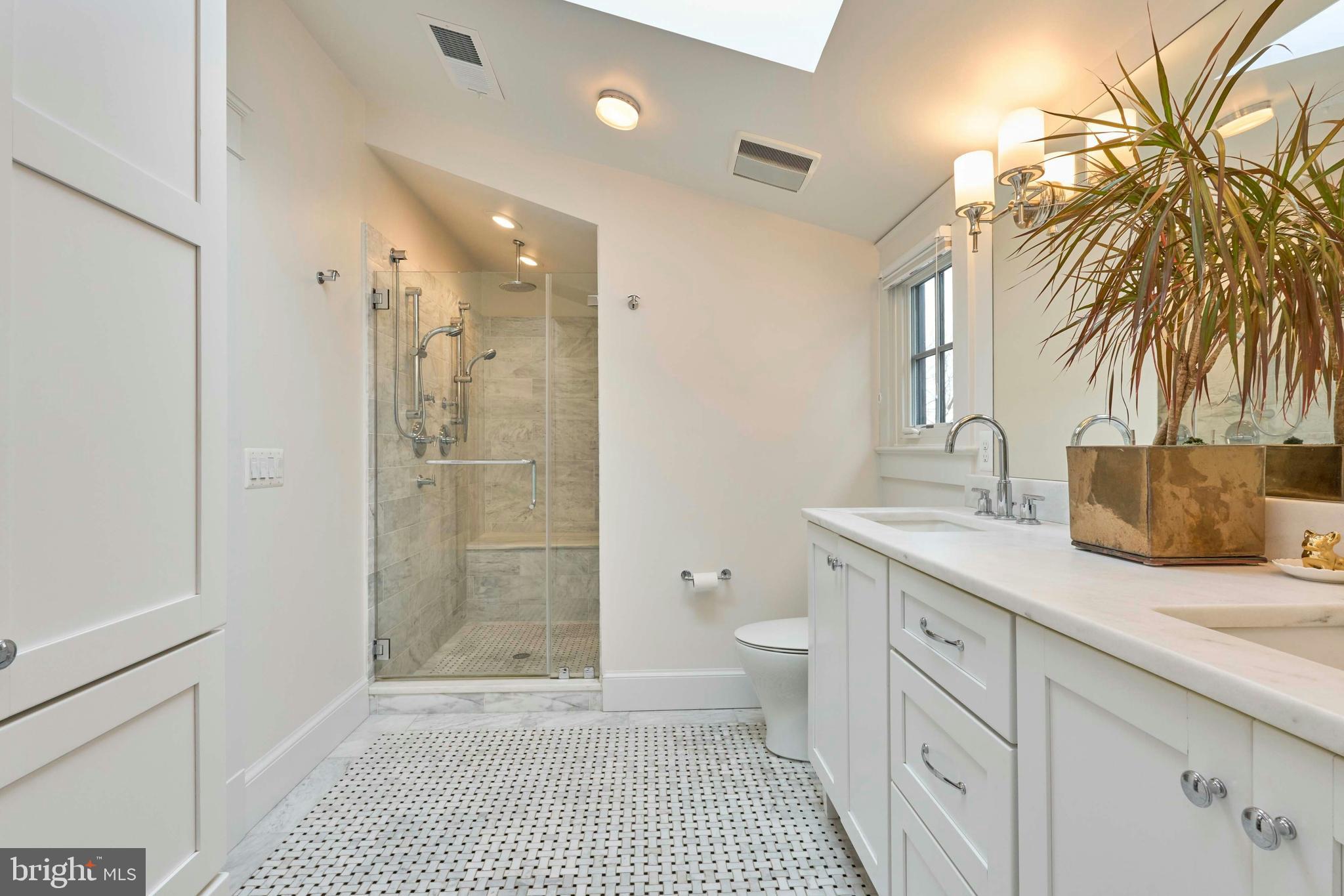 205 N FILLMORE STREET