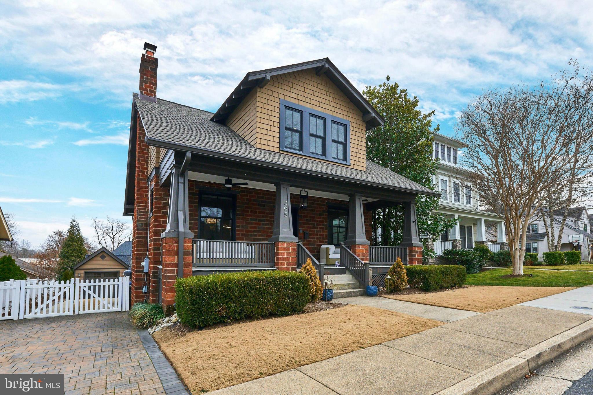 205 N FILLMORE STREET