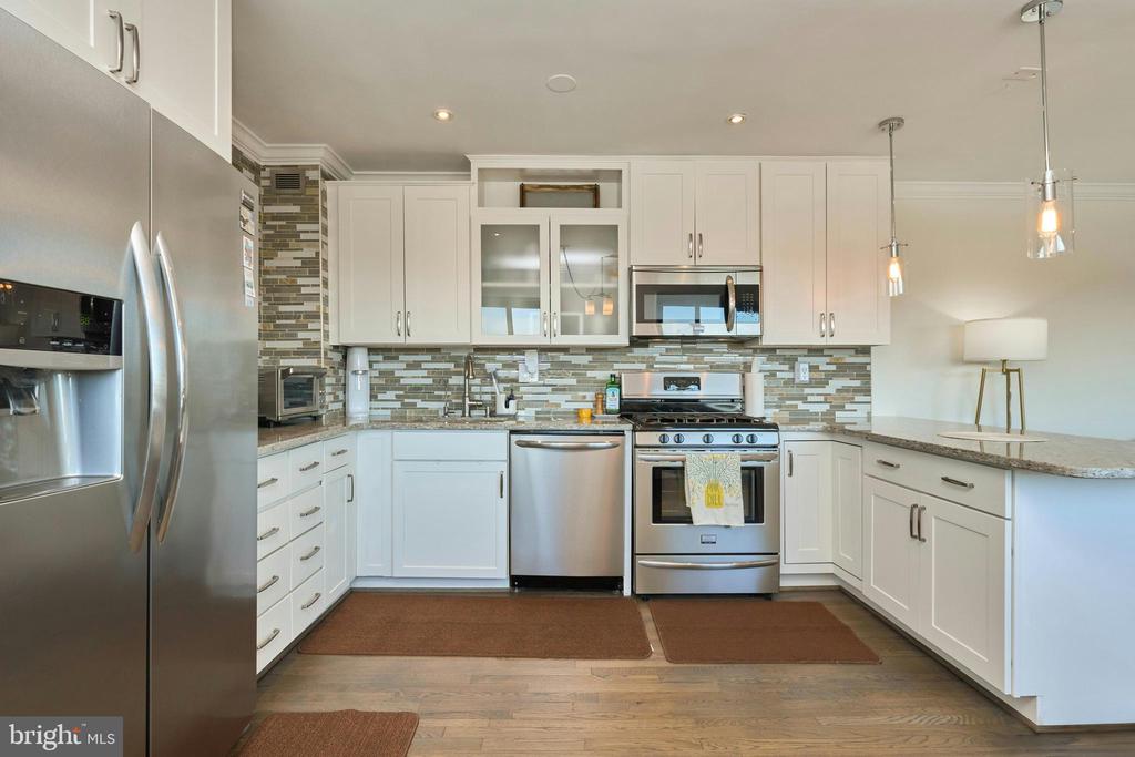 1300 S ARLINGTON RIDGE ROAD 504