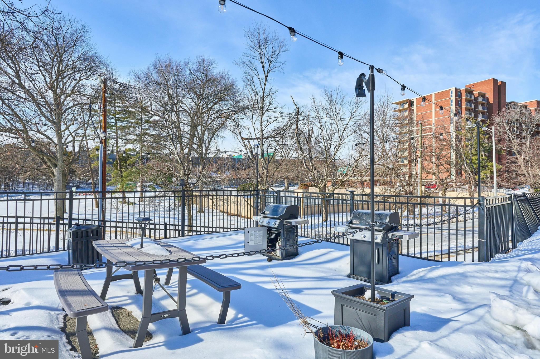 1300 S ARLINGTON RIDGE ROAD 504