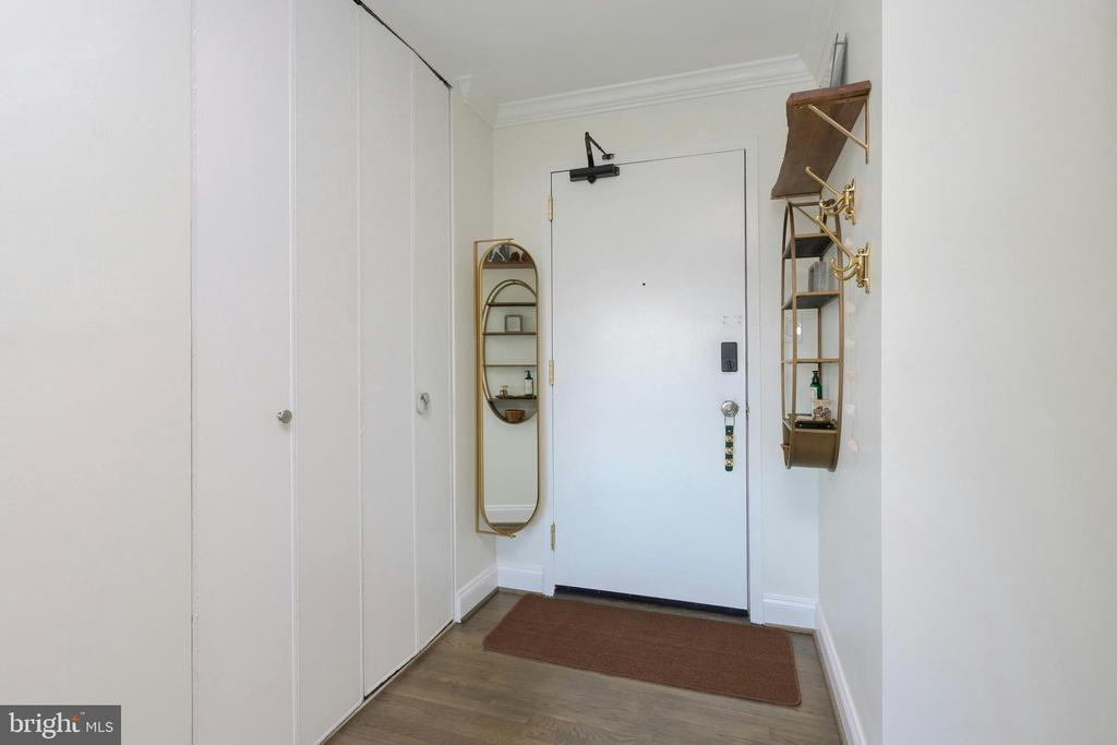 1300 S ARLINGTON RIDGE ROAD 504