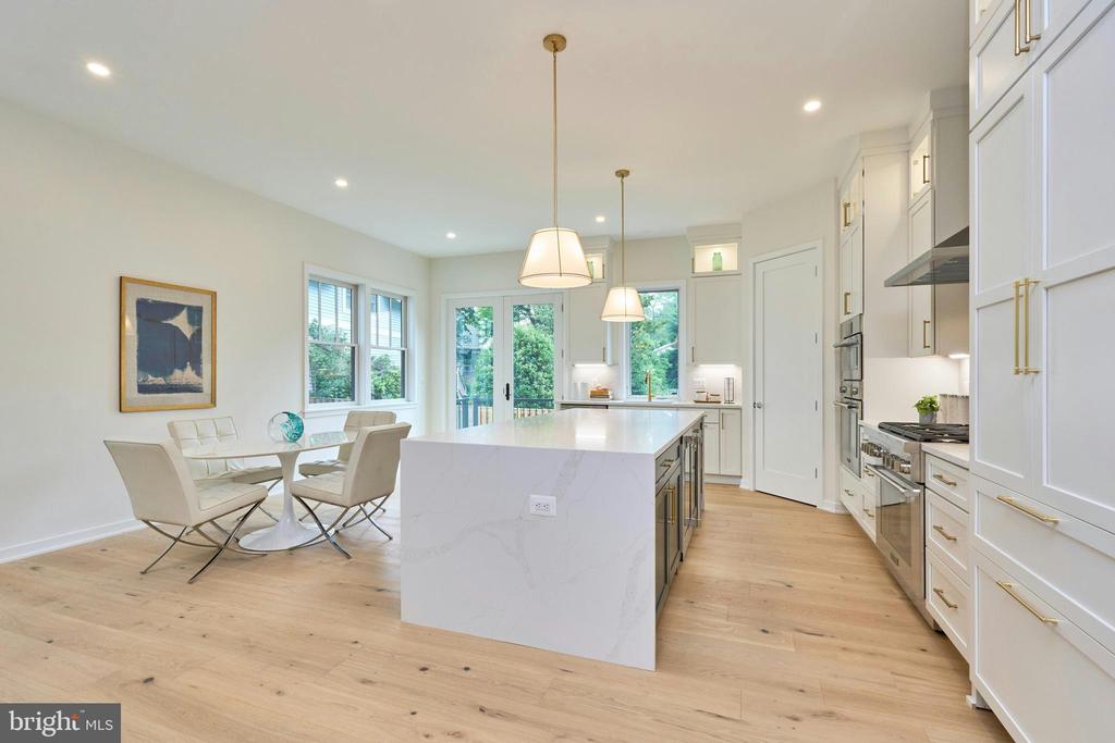 3233 4TH STREET N