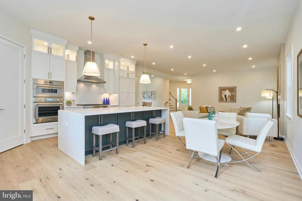 3233 4TH STREET N